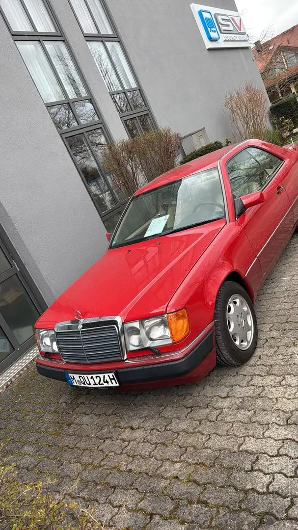 Mercedes-Benz 300 CE H-Kennzeichen Rot - 1