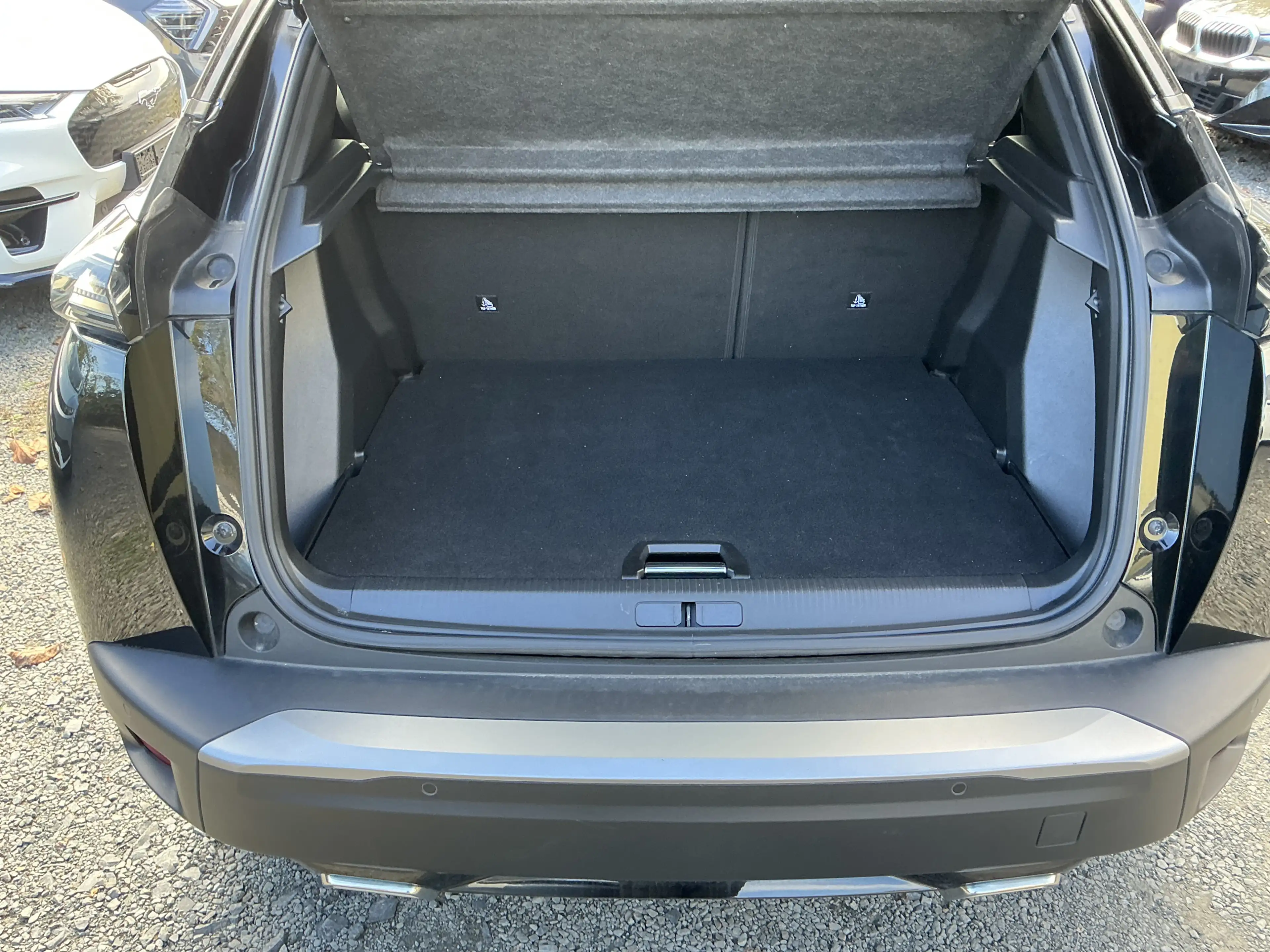 Peugeot 2008 Mild-Hybrid GT Teil-Leder 360Cam ACC LED — photo 3