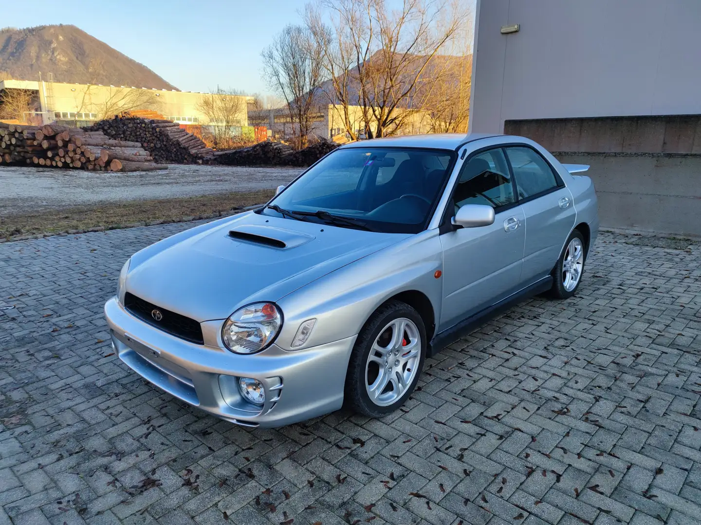 Subaru Impreza Berlina 2.0i WRX 4x4 218 cv **PERFETTA ORIGINALE** Silber - 1
