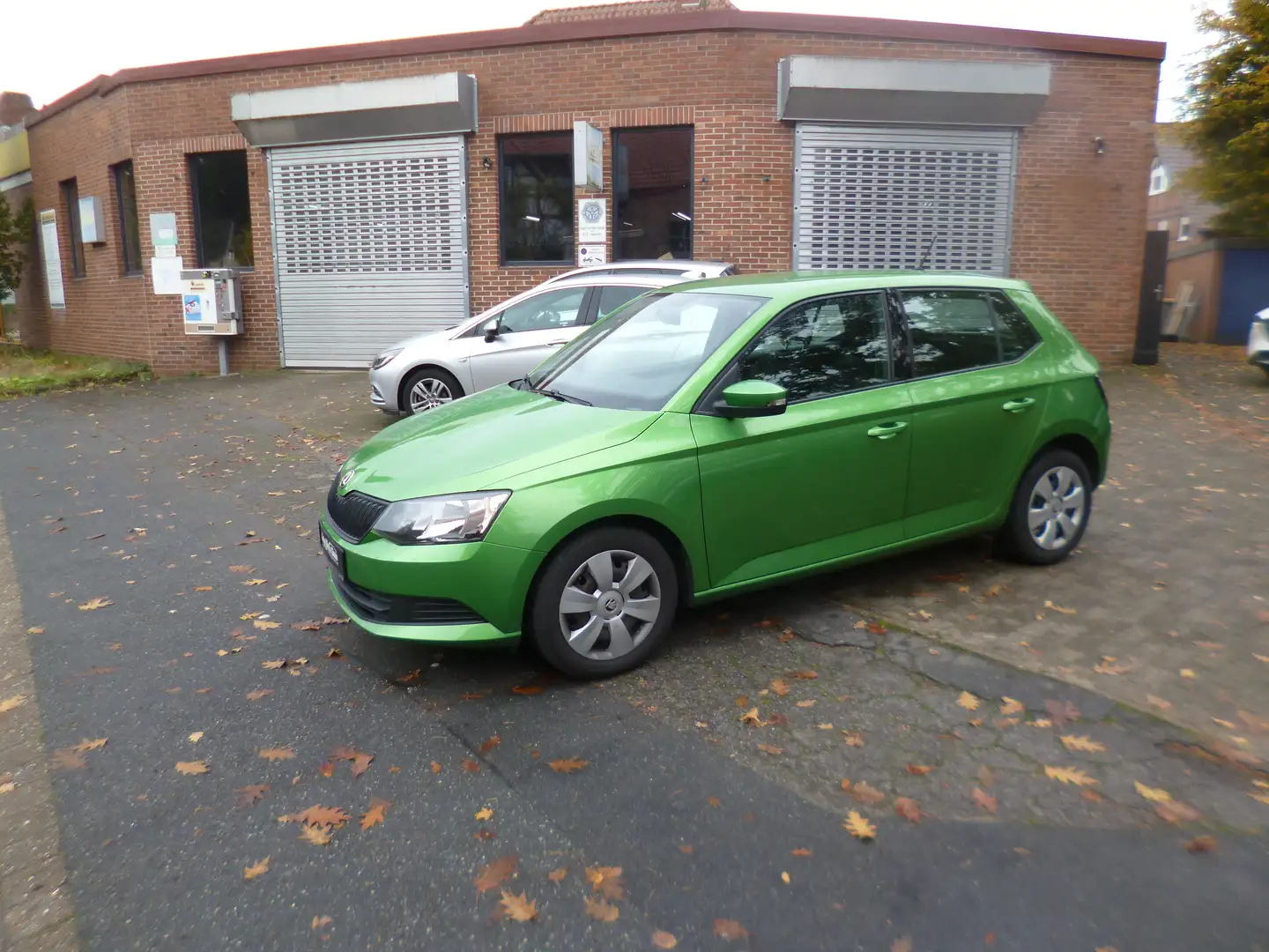 Skoda Fabia Fabia III 1.0 MPI Edition Grün - 1