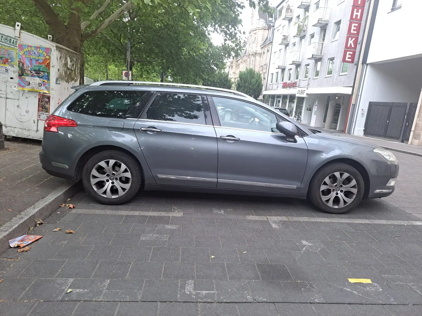 Citroen C5 Tourer HDi 135 FAP Aut. Exclusive - 1