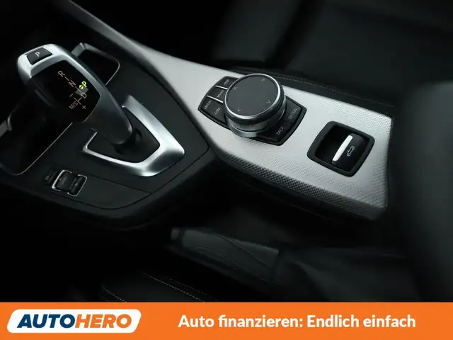 BMW 2 Series view 24