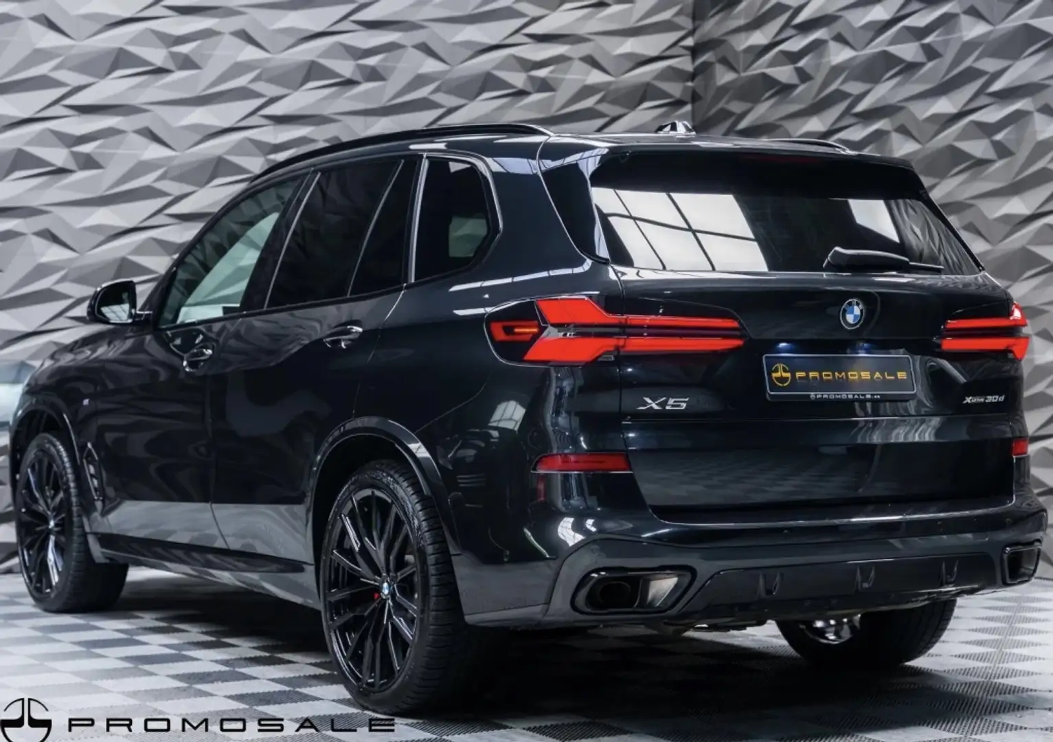 BMW X5 xDrive 30dA xLine M Sport Pro Negro - 2