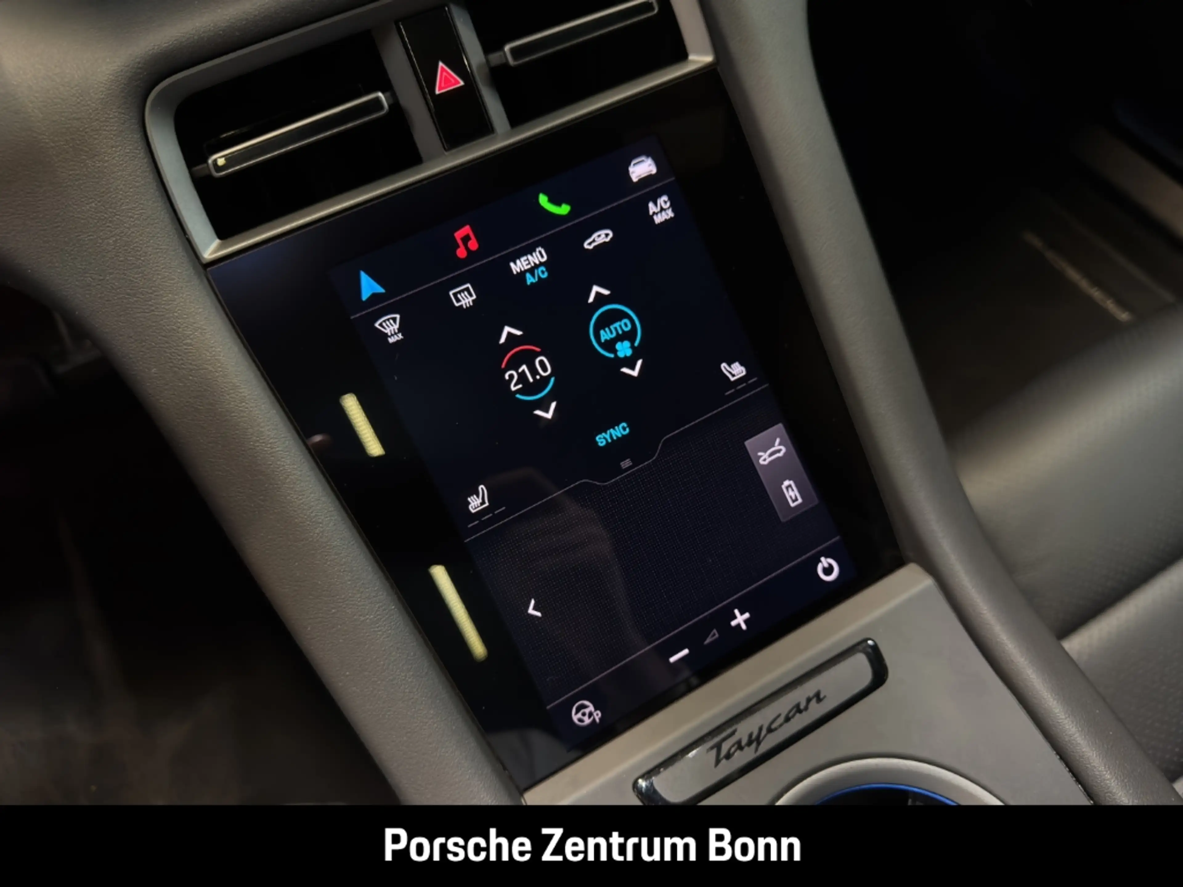 Porsche Taycan Sport Turismo InnoDrive SurroundView BOSE — photo 15