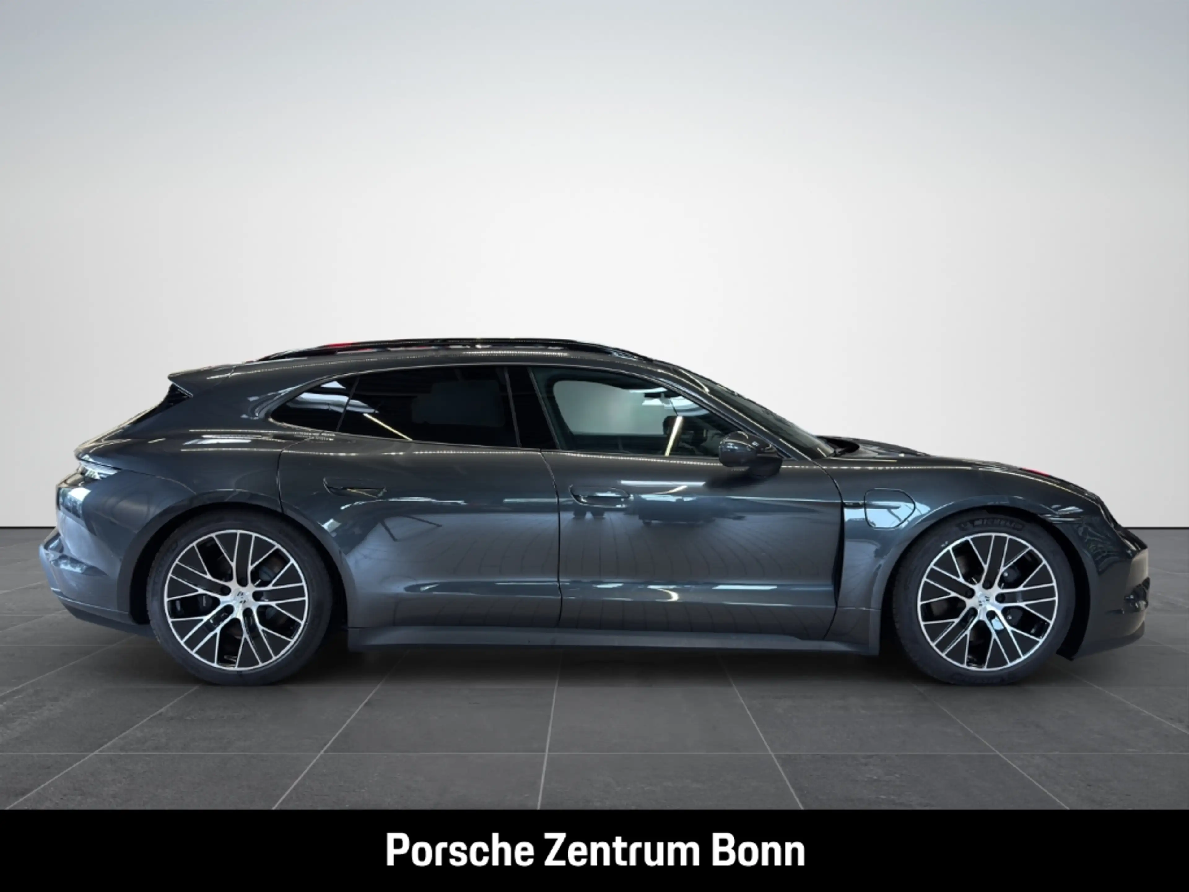 Porsche Taycan Sport Turismo InnoDrive SurroundView BOSE — photo 4
