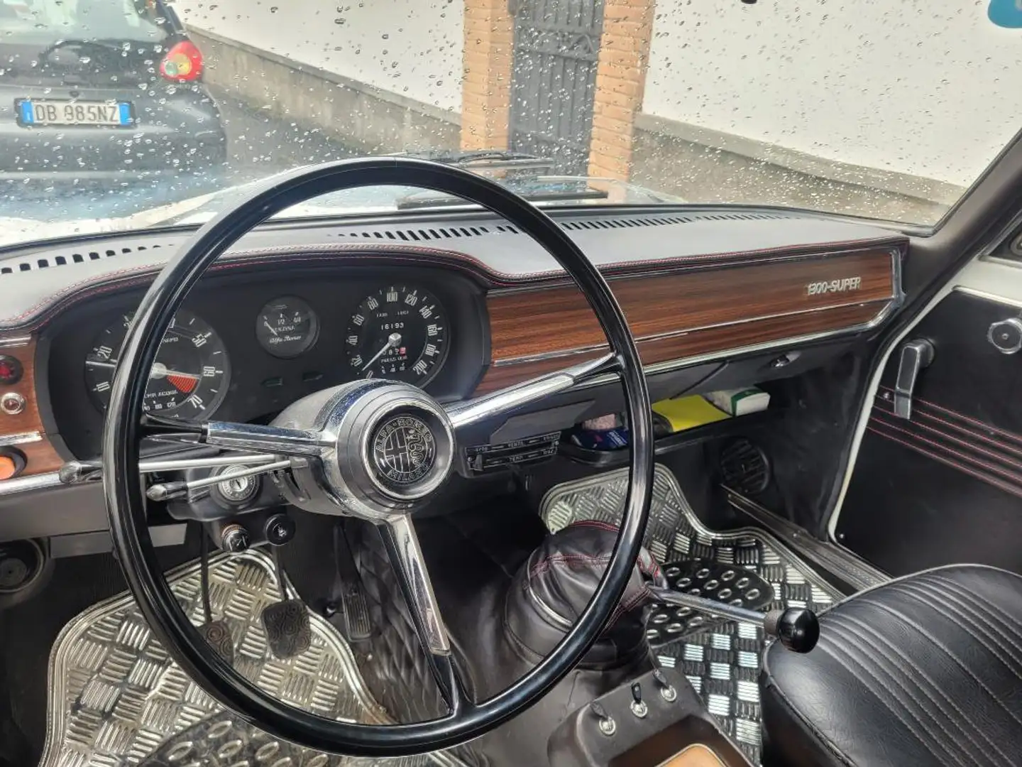 Alfa Romeo Giulia 1971  1300 Super Bílá - 2