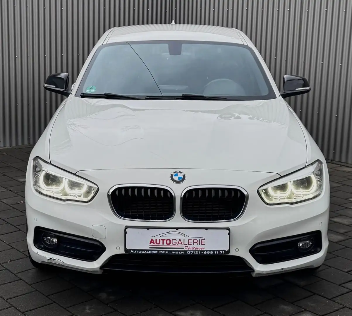 BMW 118 1 Limousine 3-trg. 118 i Sport Line SHZ Weiß - 2