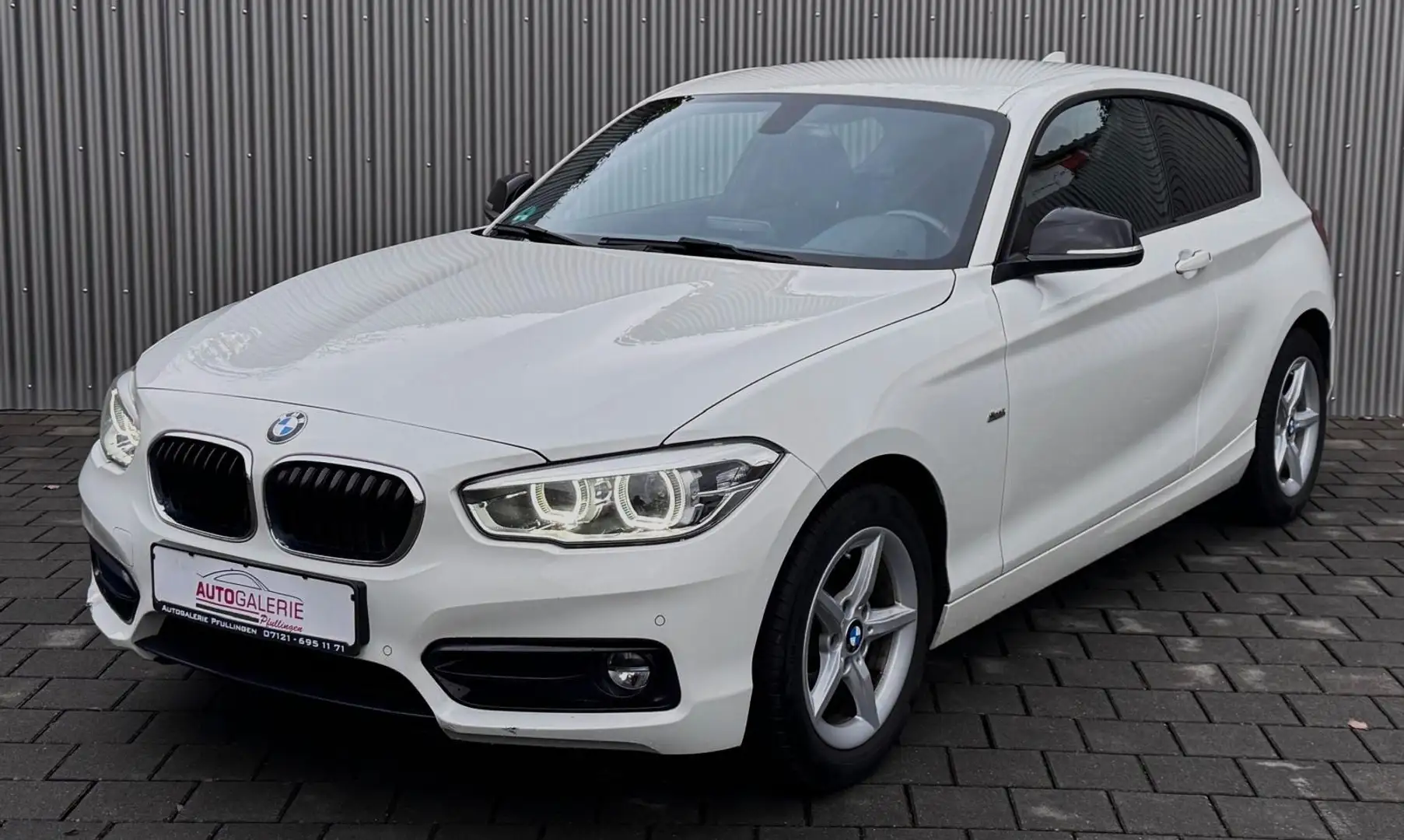 BMW 118 1 Limousine 3-trg. 118 i Sport Line SHZ Weiß - 1