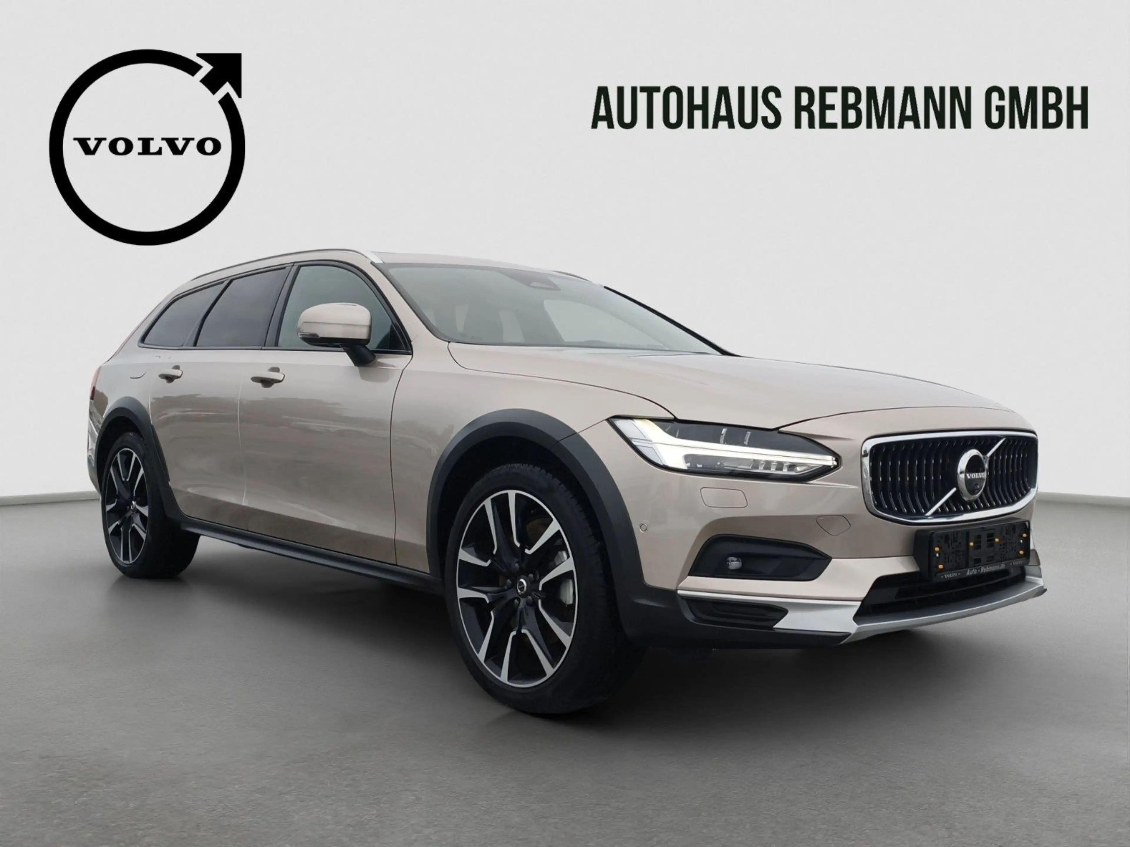 Volvo V90 Cross Country V90 B5 Cross Country Ultimate AWD SD*StdHz*360° — photo 8