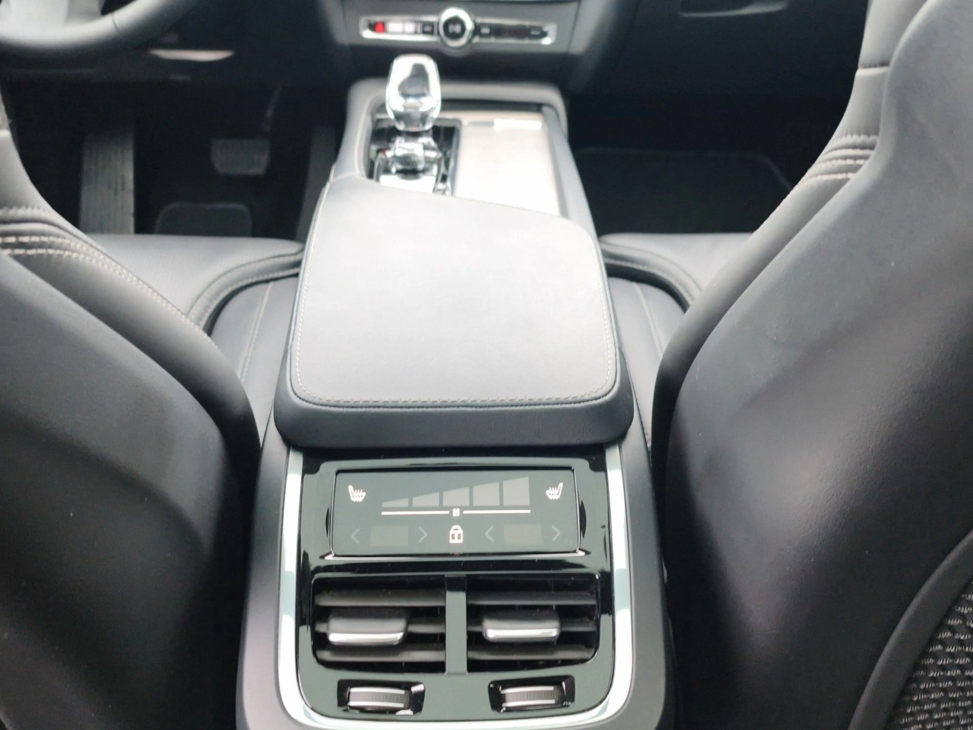 Volvo V90 Cross Country V90 B5 Cross Country Ultimate AWD SD*StdHz*360° — photo 12