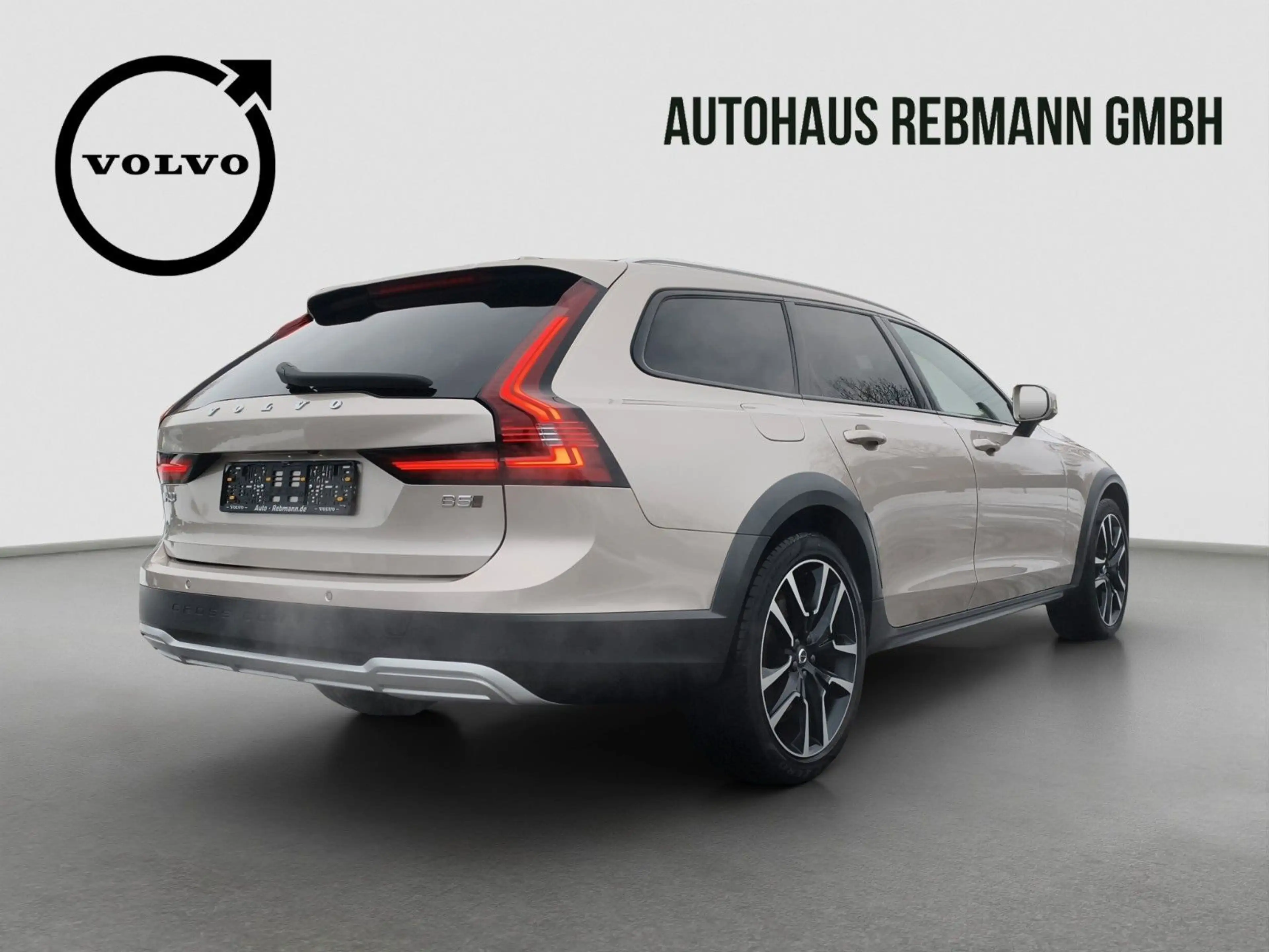 Volvo V90 Cross Country V90 B5 Cross Country Ultimate AWD SD*StdHz*360° — photo 6