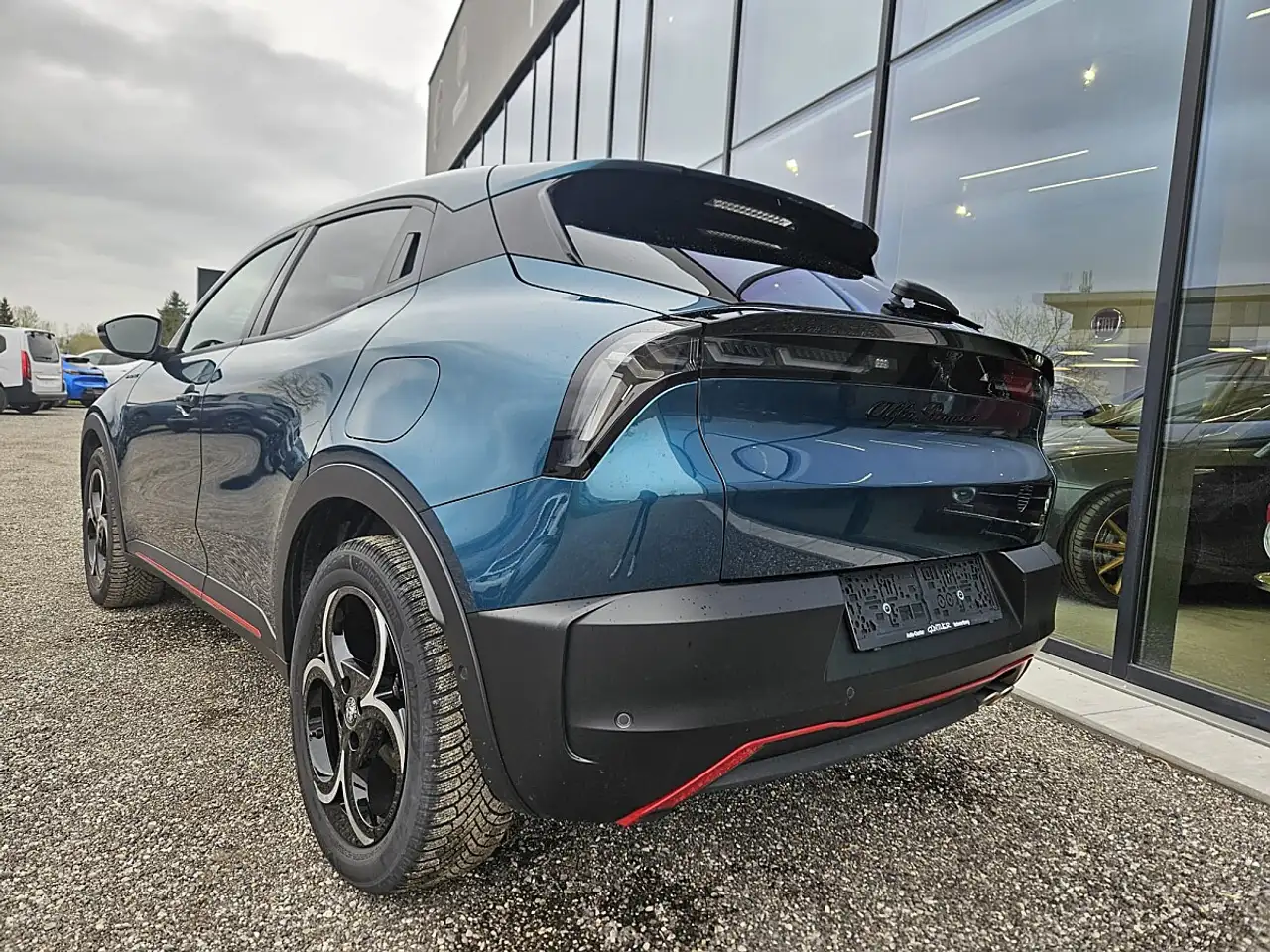 Alfa Romeo Junior 2025