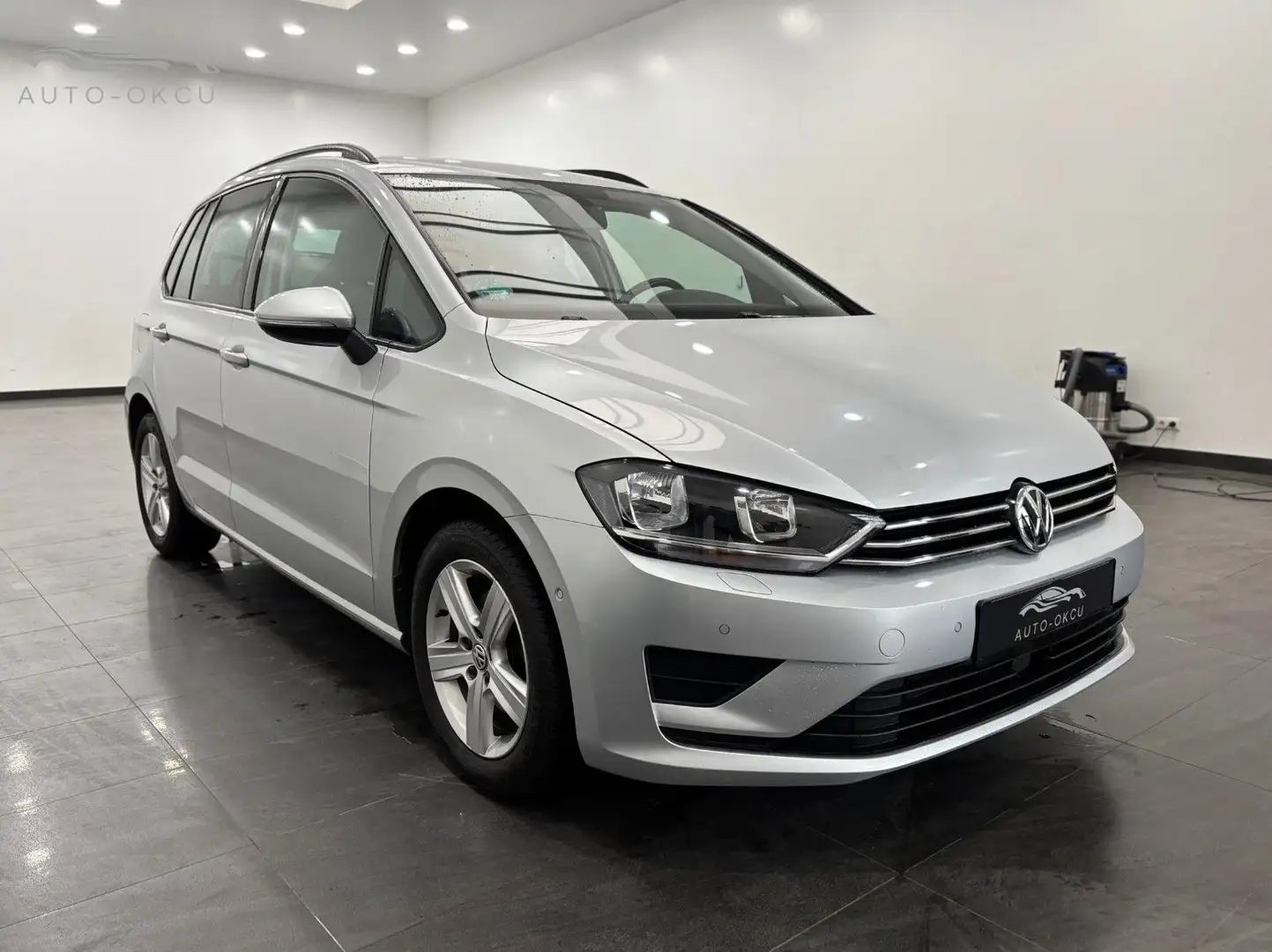 Volkswagen Golf Sportsvan 1.2 Comf. KLIMA/PDC/PLA/HU:NEU Silber - 2