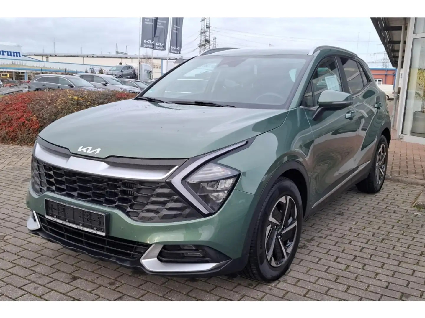 Kia Sportage 1.6 T-GDI 48V DCT Vision Komfort AHK Зелёный - 2