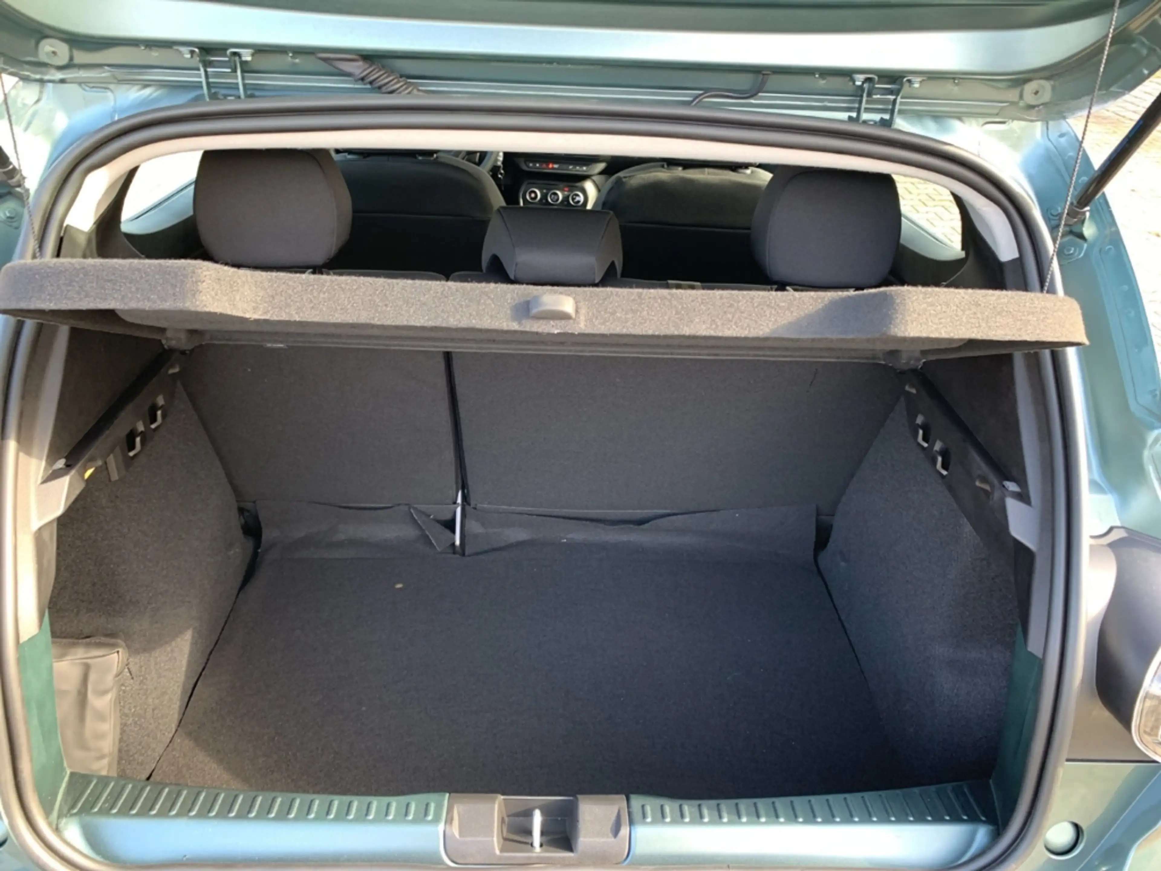 Dacia Sandero EXPRESSION ECO-G 120 Expression KLIMA+PDC+KAMERA+B — photo 12