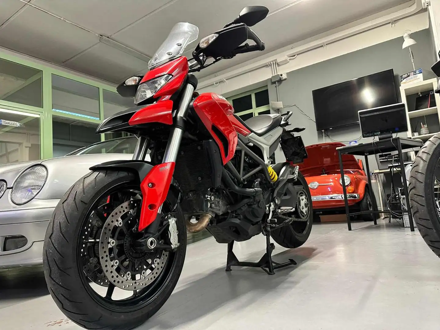 Ducati Hypermotard 821 Red Rosso - 1