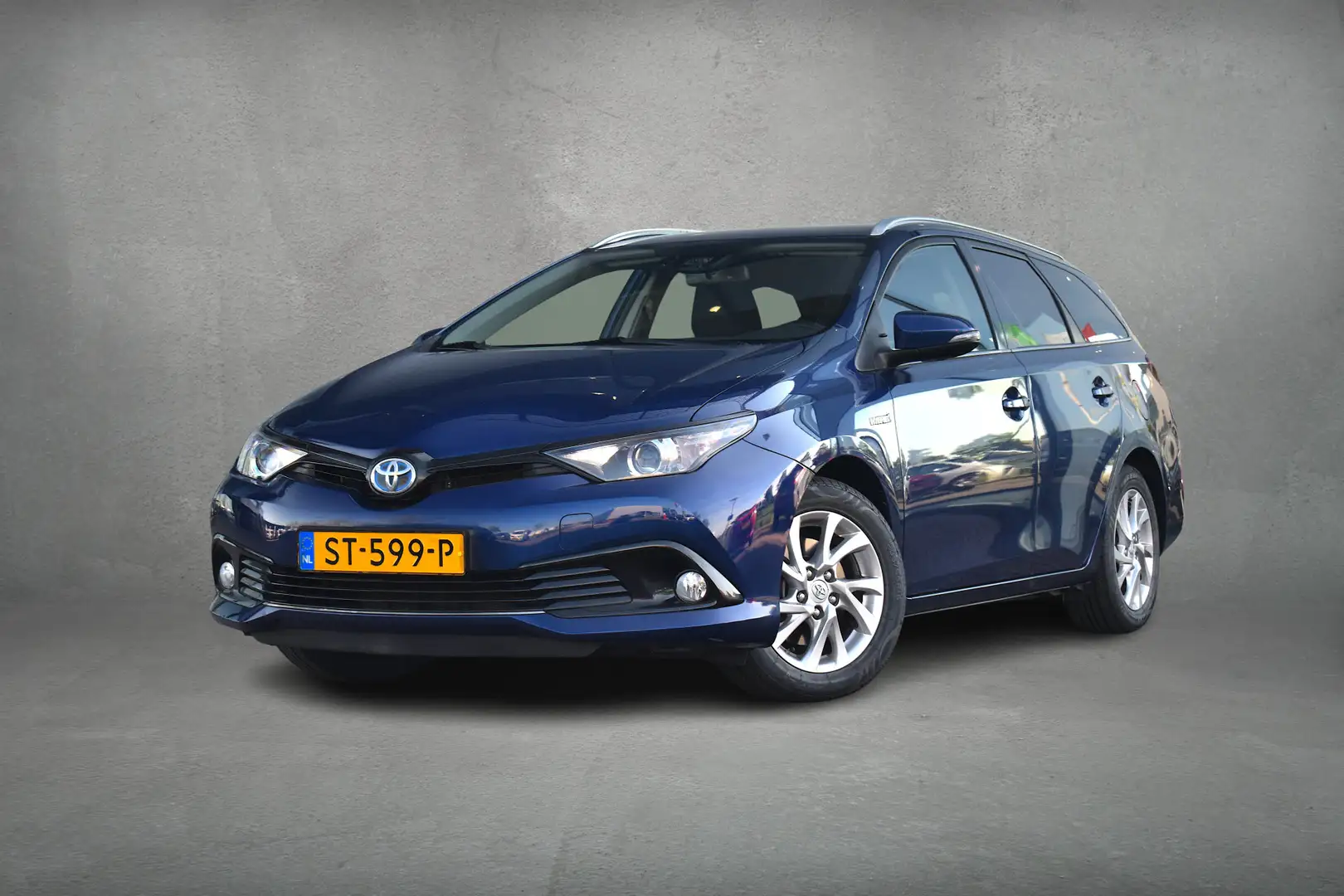 Toyota Auris Touring Sports 1.8 Hybrid Dynamic Go | Camera | Cr Blue - 2