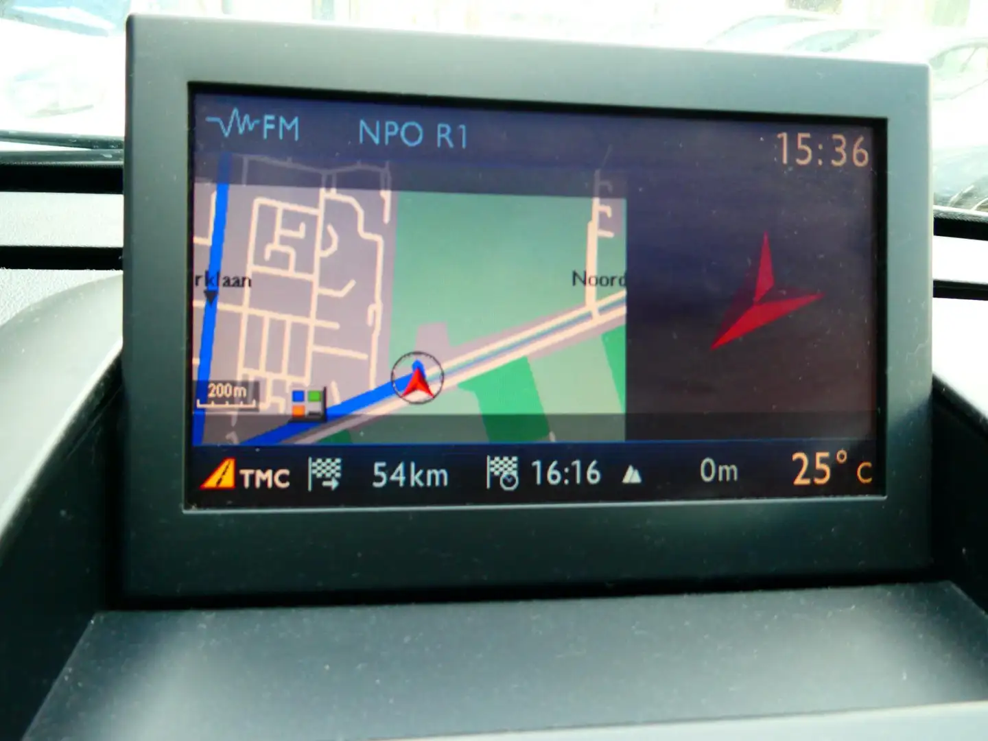 Peugeot 3008 1.6 VTi ST Clima Cruise Navi Trekhaak 1500kg. Hoge Grijs - 2