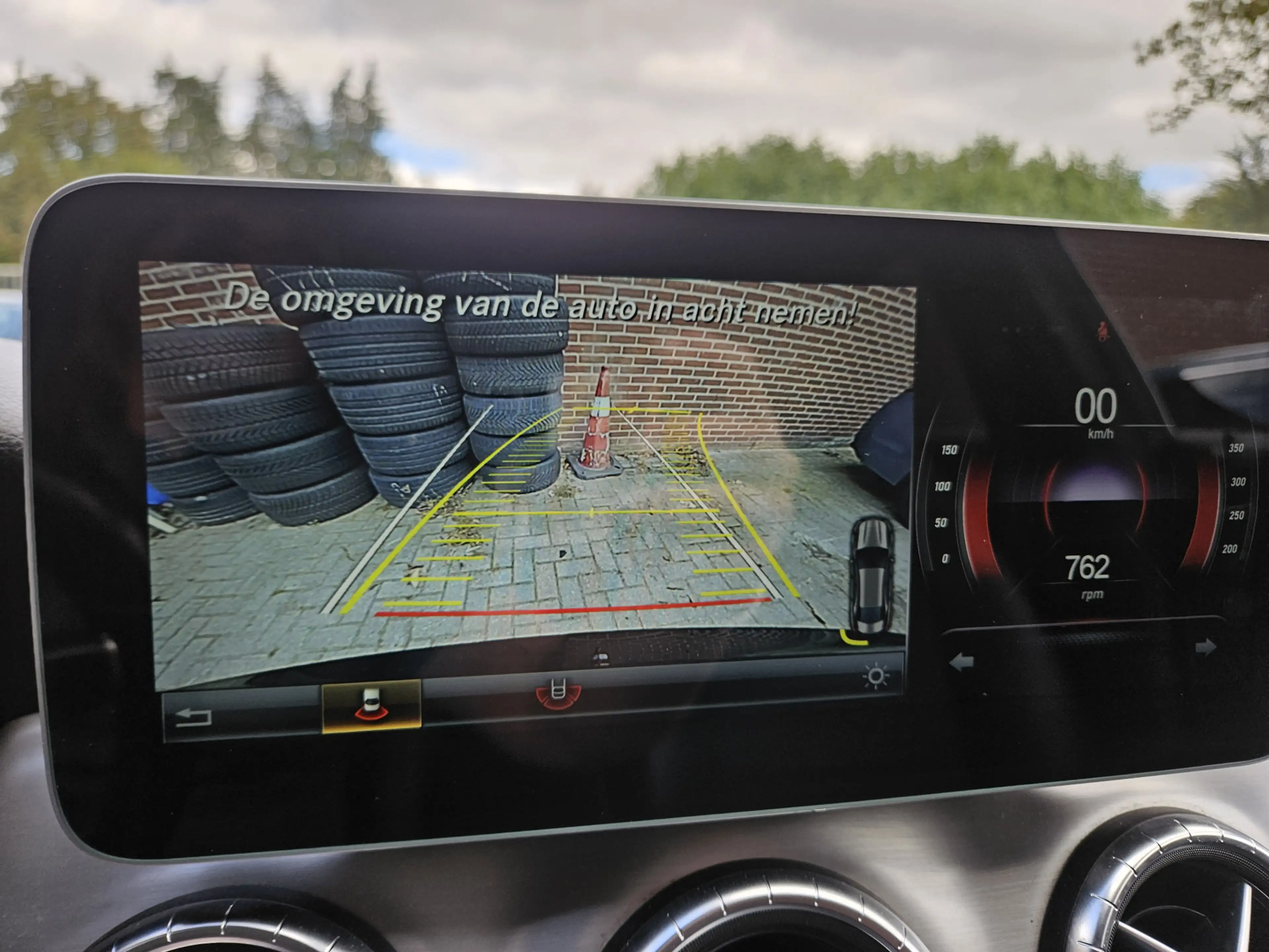 Mercedes-Benz CLA 180 Business Solution AMG Upgrade Edition — photo 21