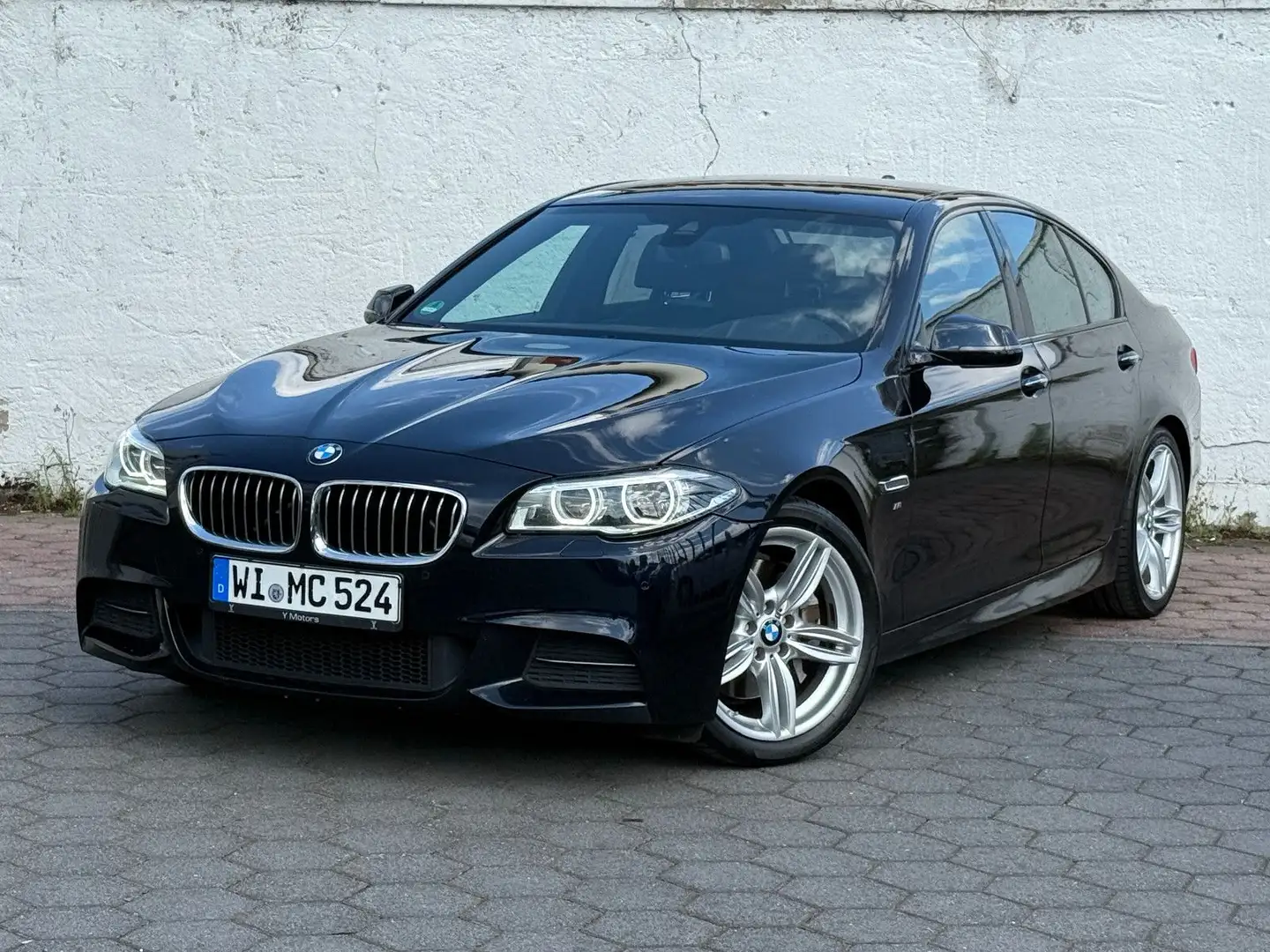 BMW 530 d/MPaket/HarmanKardon/Memory/SoftClose/ Noir - 1