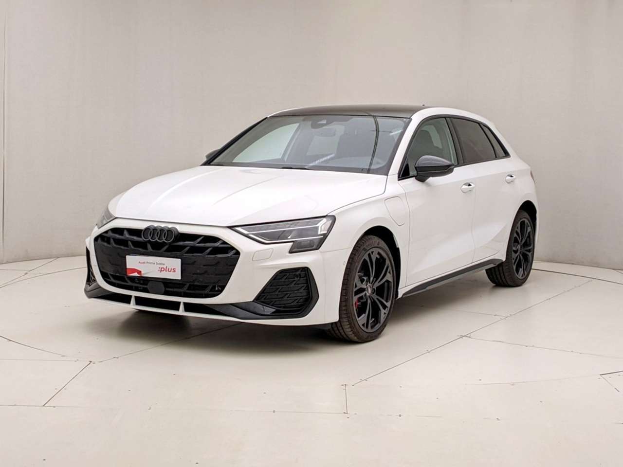 Audi A3 e-tron      1,5    L4  200      DSG MY 25