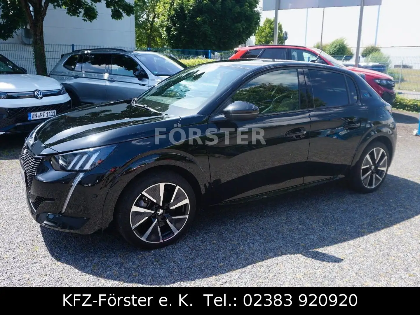 Peugeot 208 e- GT Pack Schwarz - 1