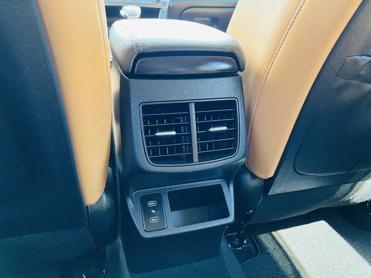 Kia Seltos снимка Kia Seltos
