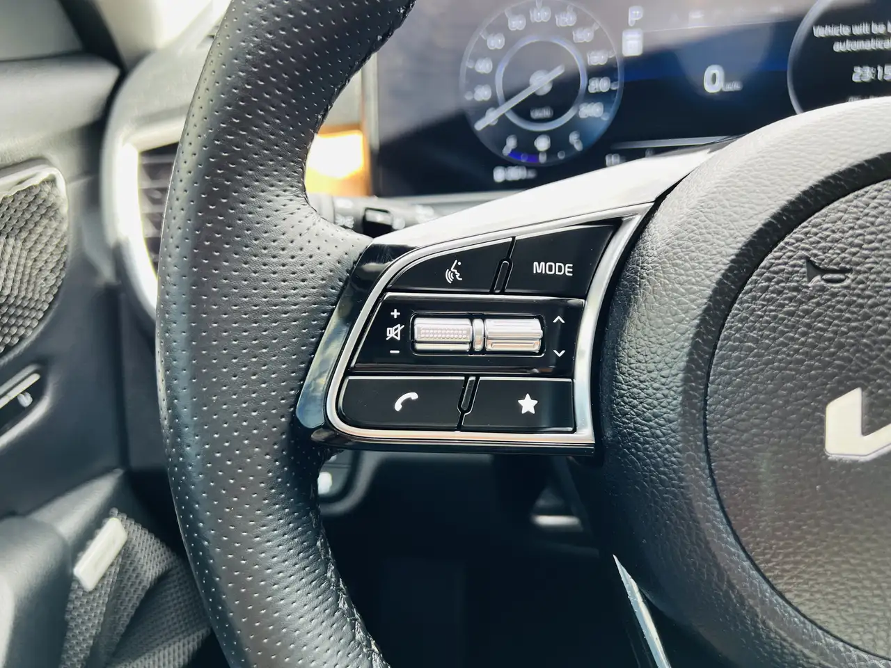 Kia Seltos снимка Kia Seltos