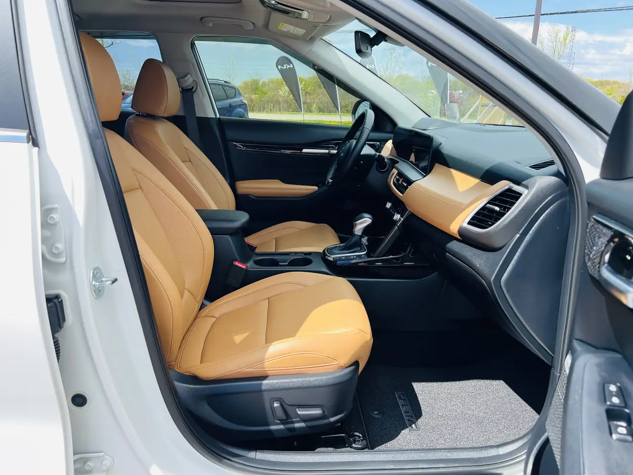 Kia Seltos снимка Kia Seltos
