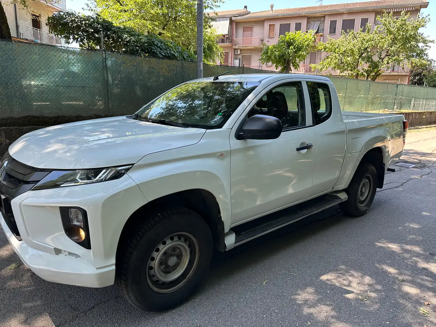Mitsubishi L200 L200   CABINA ESTESA 4 POSTI 2.3d  4wd 150cv - 2