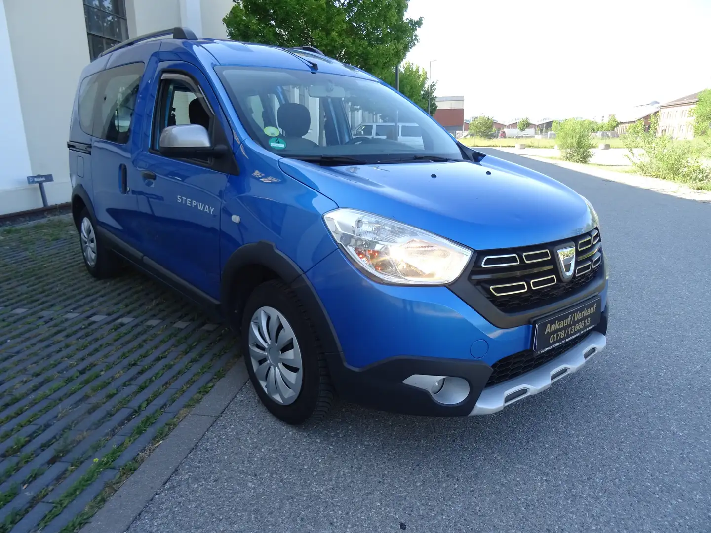 Dacia Dokker Dokker Stepway 1,5 Diesel-1.Hand-Euro6-AHK Blu/Azzurro - 1