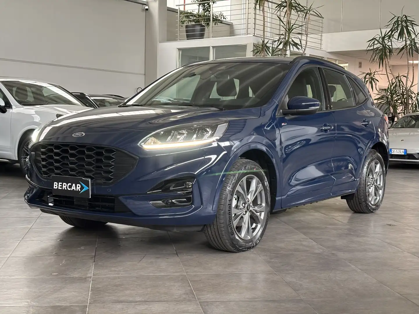 Ford Kuga 2.5 Plug In Hybrid 225 CV CVT 2WD ST-Line Blu/Azzurro - 2