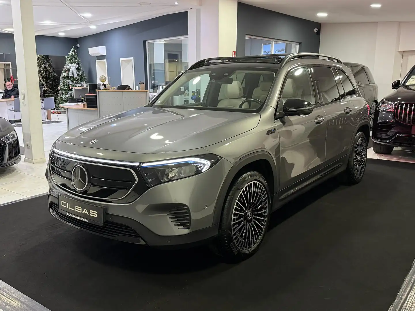 Mercedes-Benz EQB 350 4M*PANO*HUD*360*LEDER-BEIGE*MASSAGE* Grau - 2