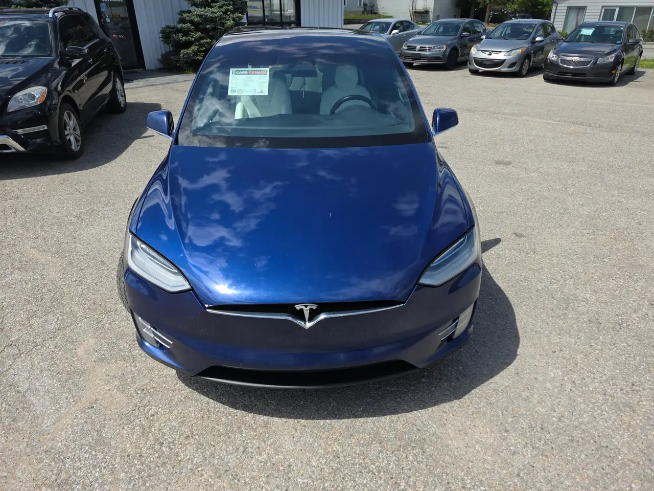 Tesla Model X fotografie Tesla Model X