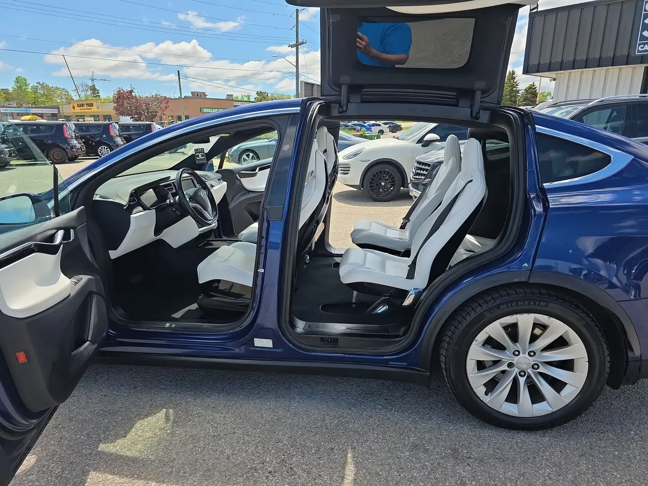 Tesla Model X fotografie Tesla Model X