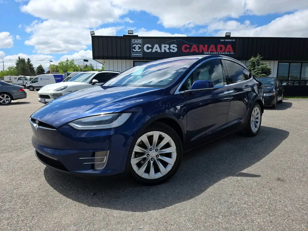 Tesla Model X fotografie Tesla Model X