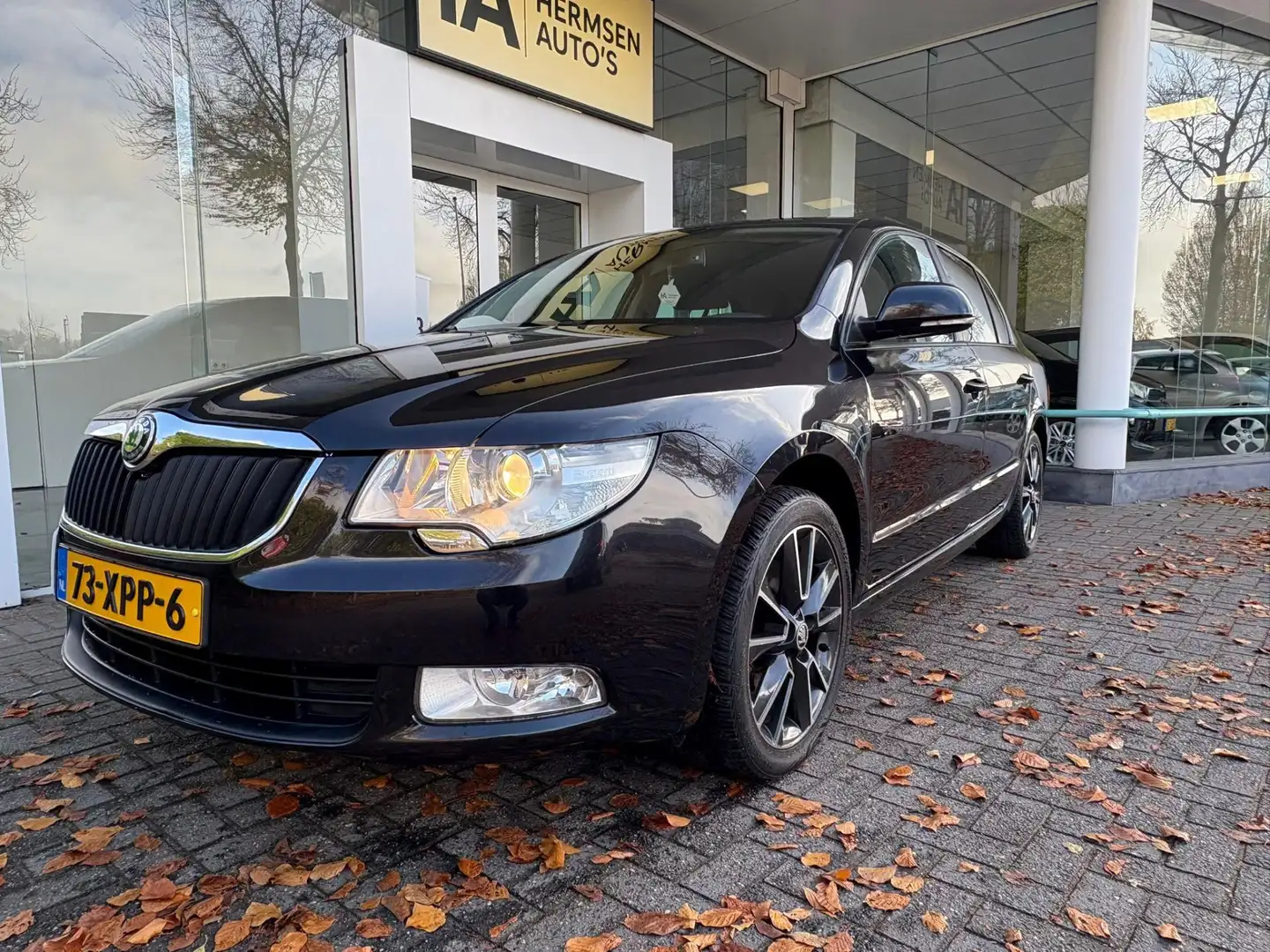 Skoda Superb 1.4 TSI Greentech Active Business Line Zwart - 2