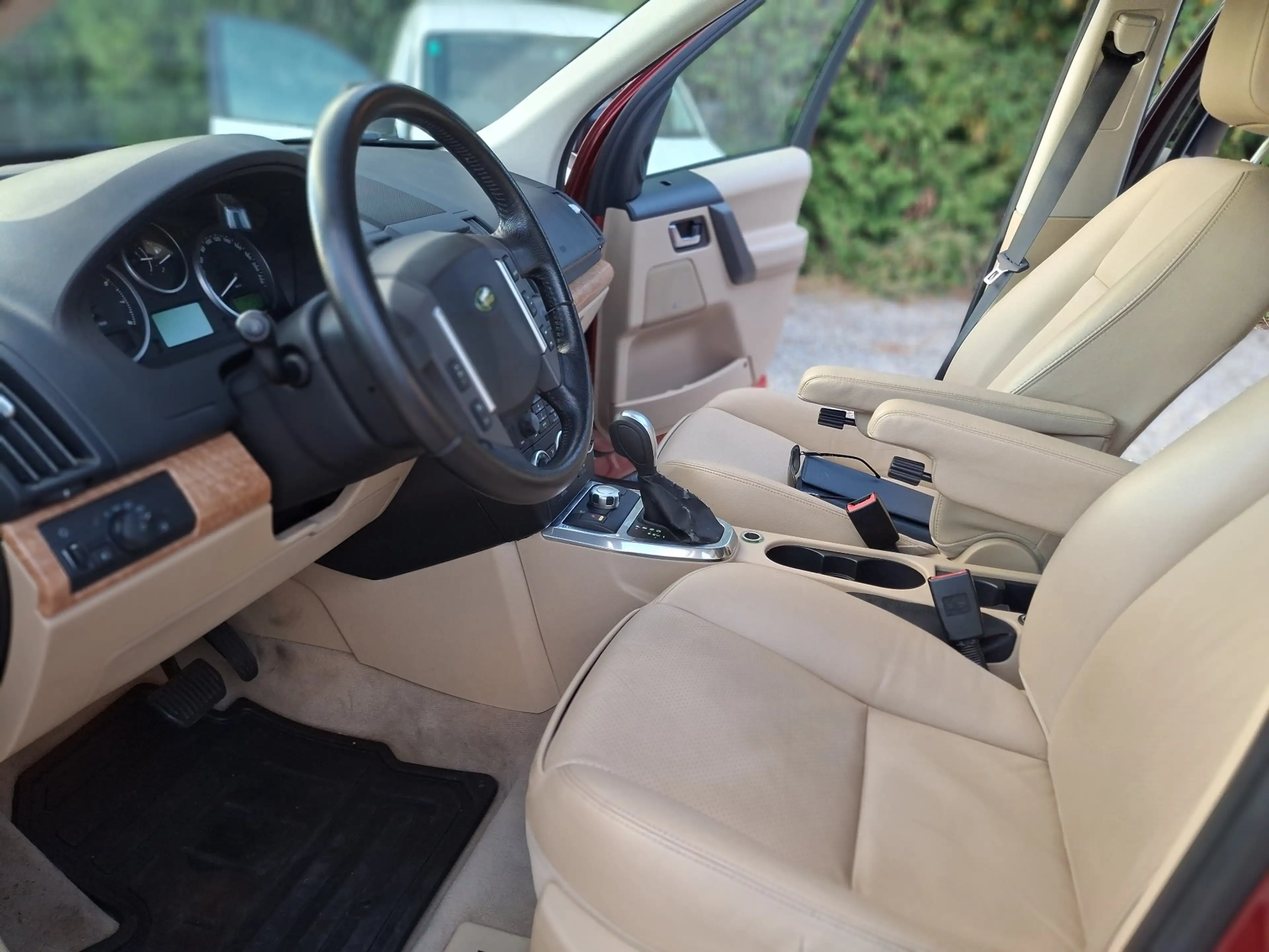 Land Rover Freelander 2 HSE 3,2i/BLUETOOTH/PANO/RARITÄT/Pick 9/2026 — photo 7