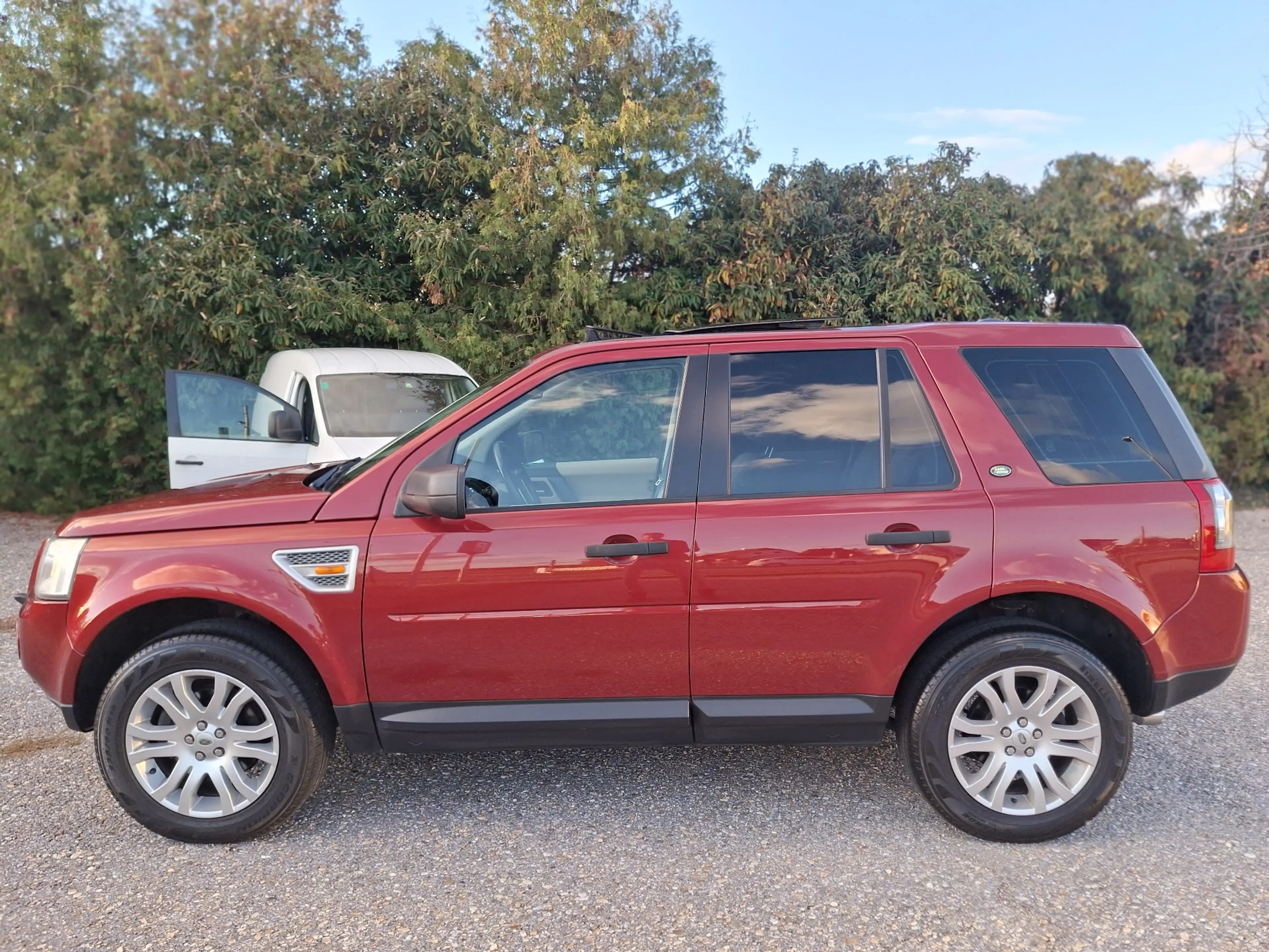 Land Rover Freelander 2 HSE 3,2i/BLUETOOTH/PANO/RARITÄT/Pick 9/2026 — photo 3
