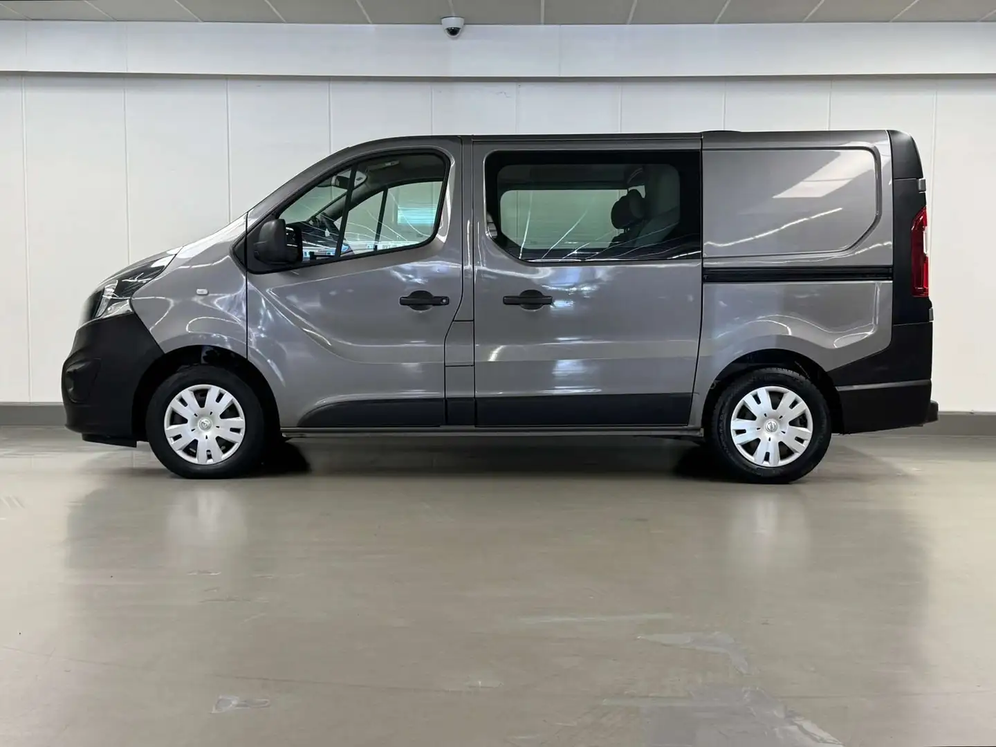 Opel Vivaro 1.6 CDTI 125 CV UTILITAIRE 5 PLACES CAMERA GPS REG Gris - 2