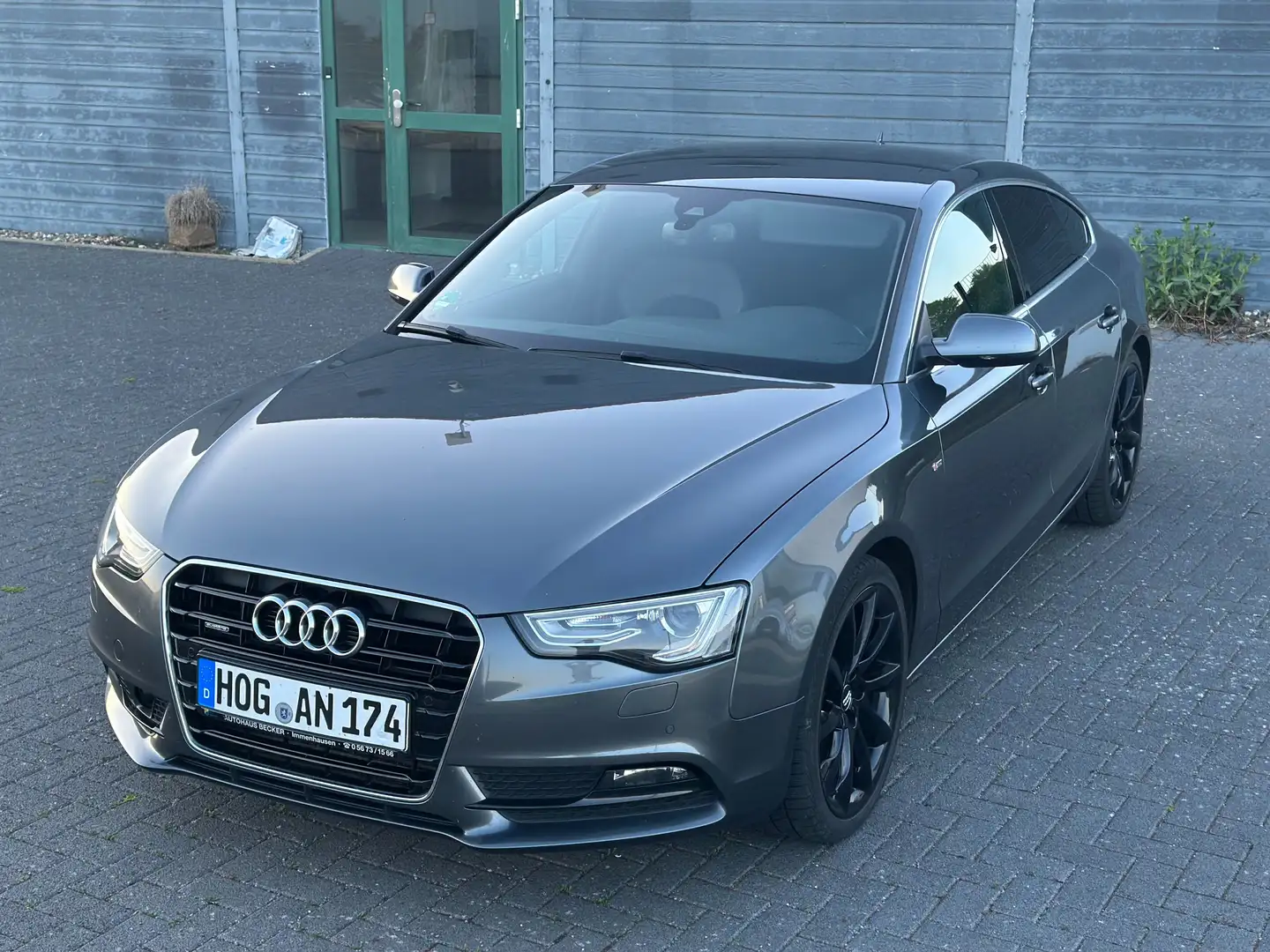 Audi A5 3.0 TDI quattro (160kW) Grau - 1