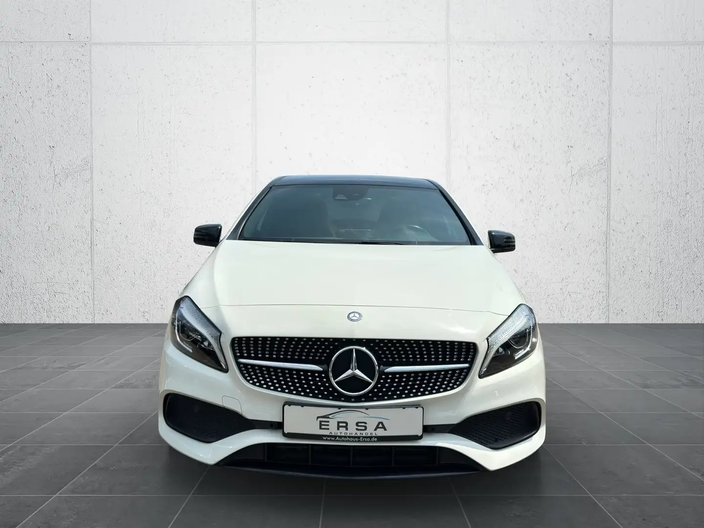 Mercedes-Benz A 180 BlueEff.*AMG*Night*Pano*LED*Diamant* Weiß - 2