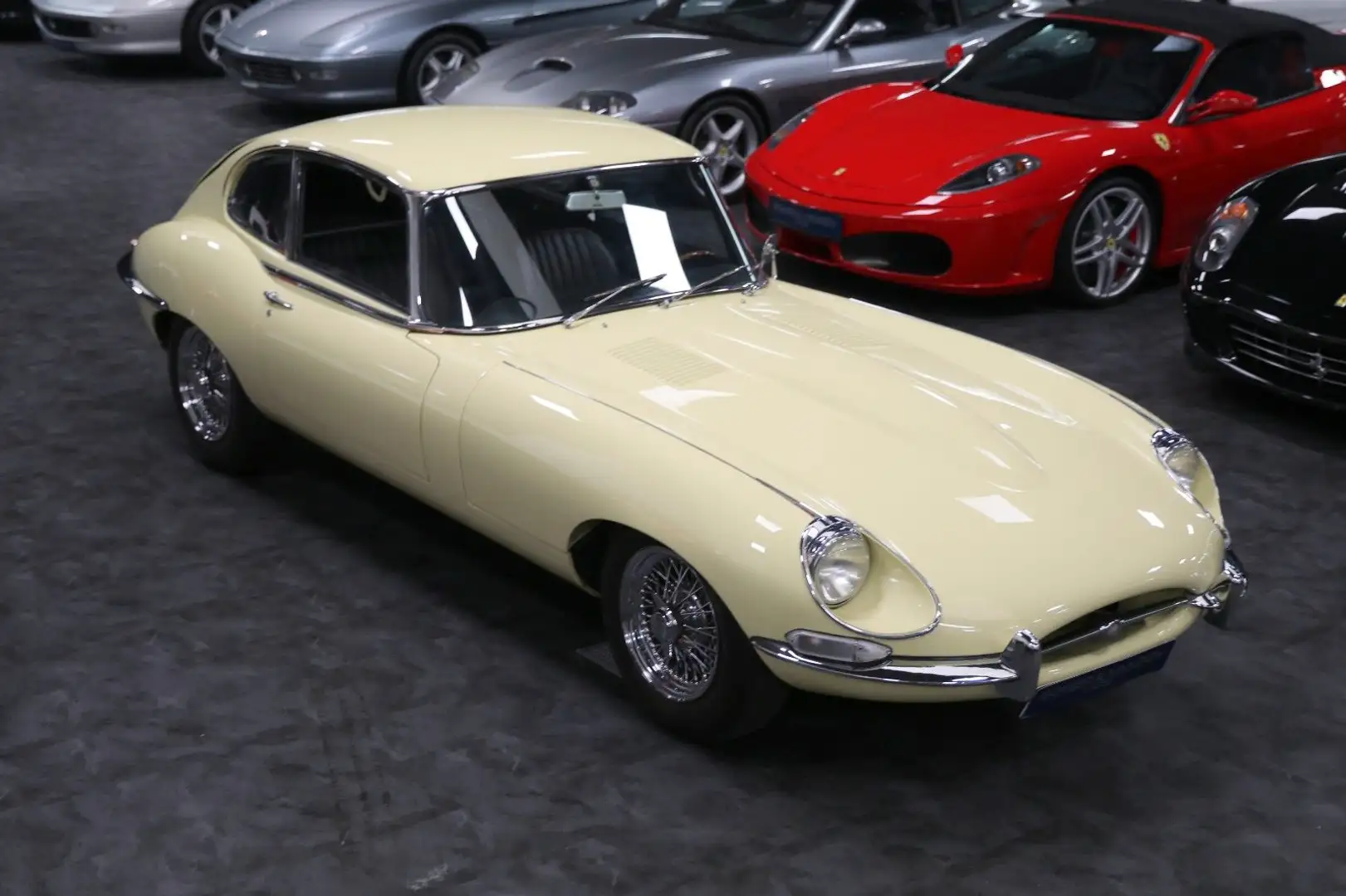 Jaguar E-Type Serie 1 2+2 Coupe Top Zustand Matching Nr Amarillo - 2