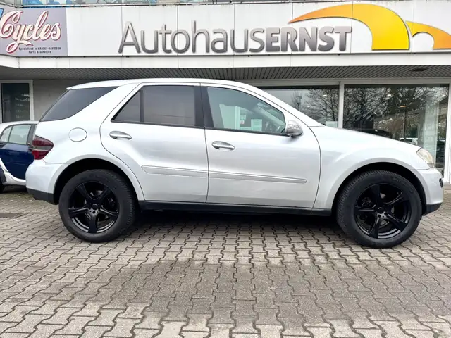 Mercedes-Benz ML 320 CDI 4Matic *20Zoll+Leder+Navi*