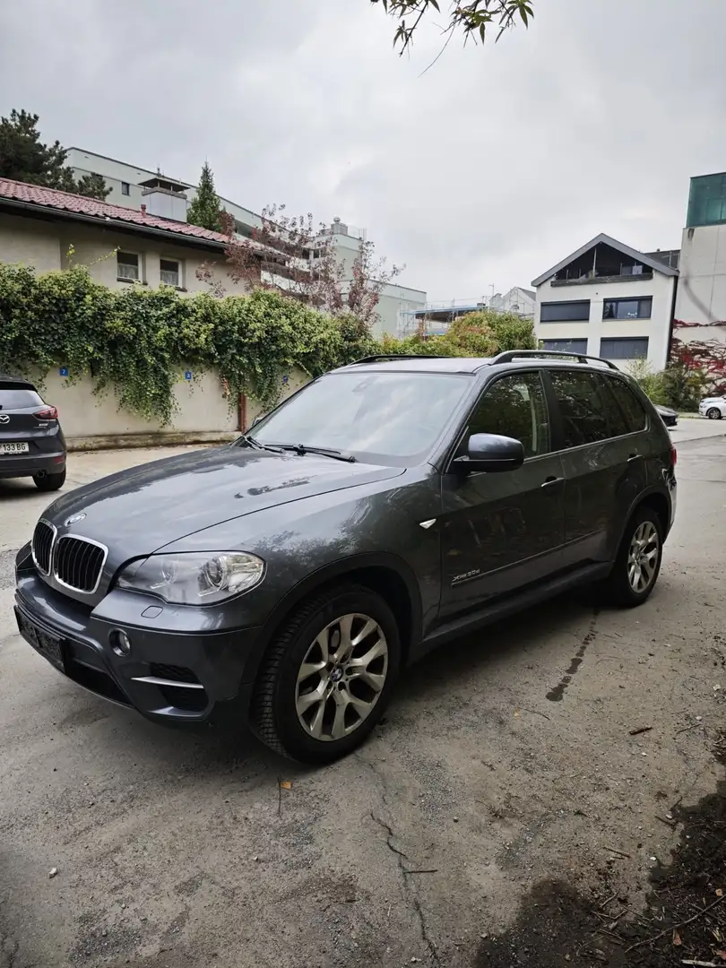 BMW X5 xDrive 30D Österreich-Paket Aut. Grau - 2