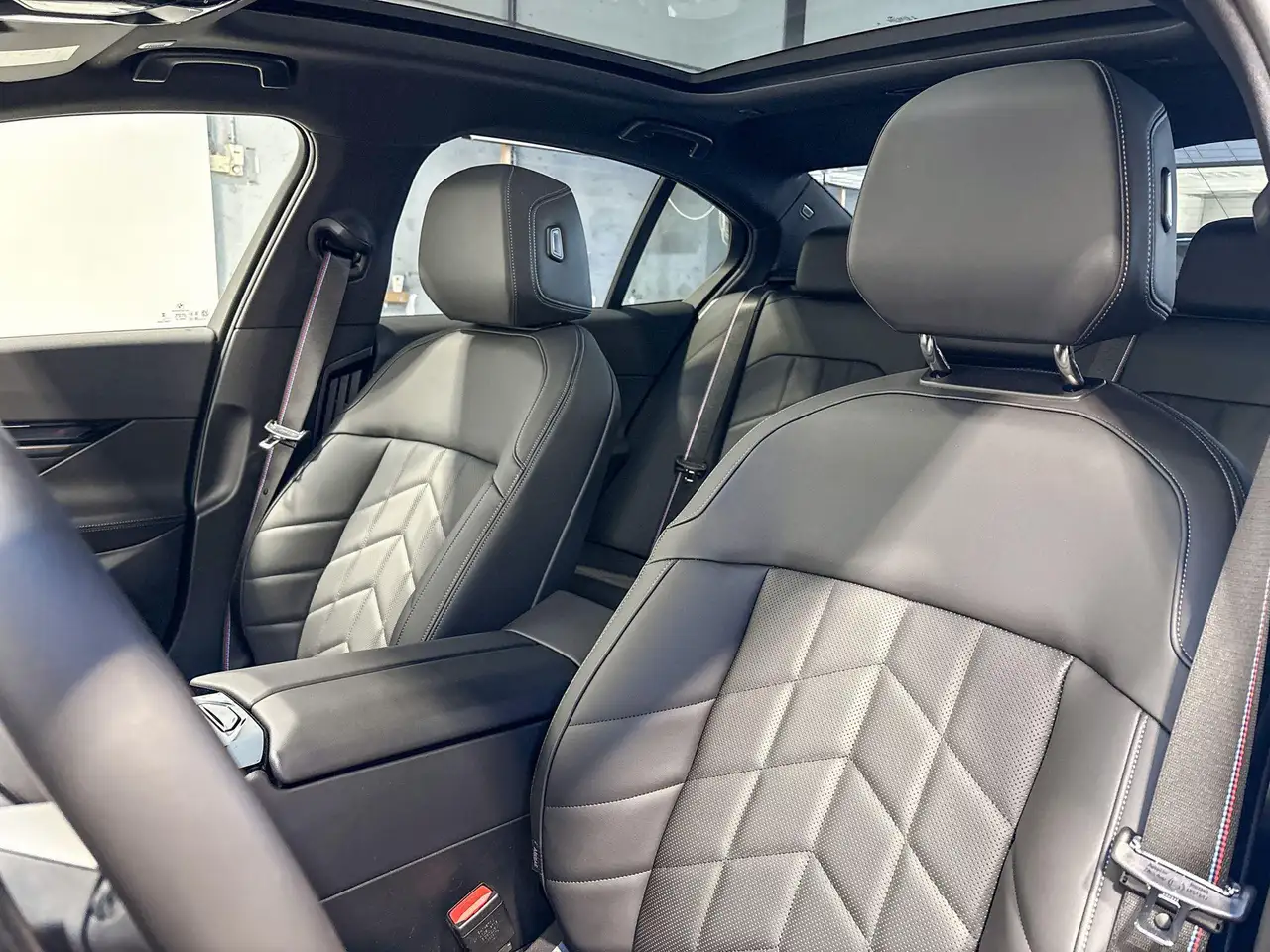 BMW i5 2026 — фото 13