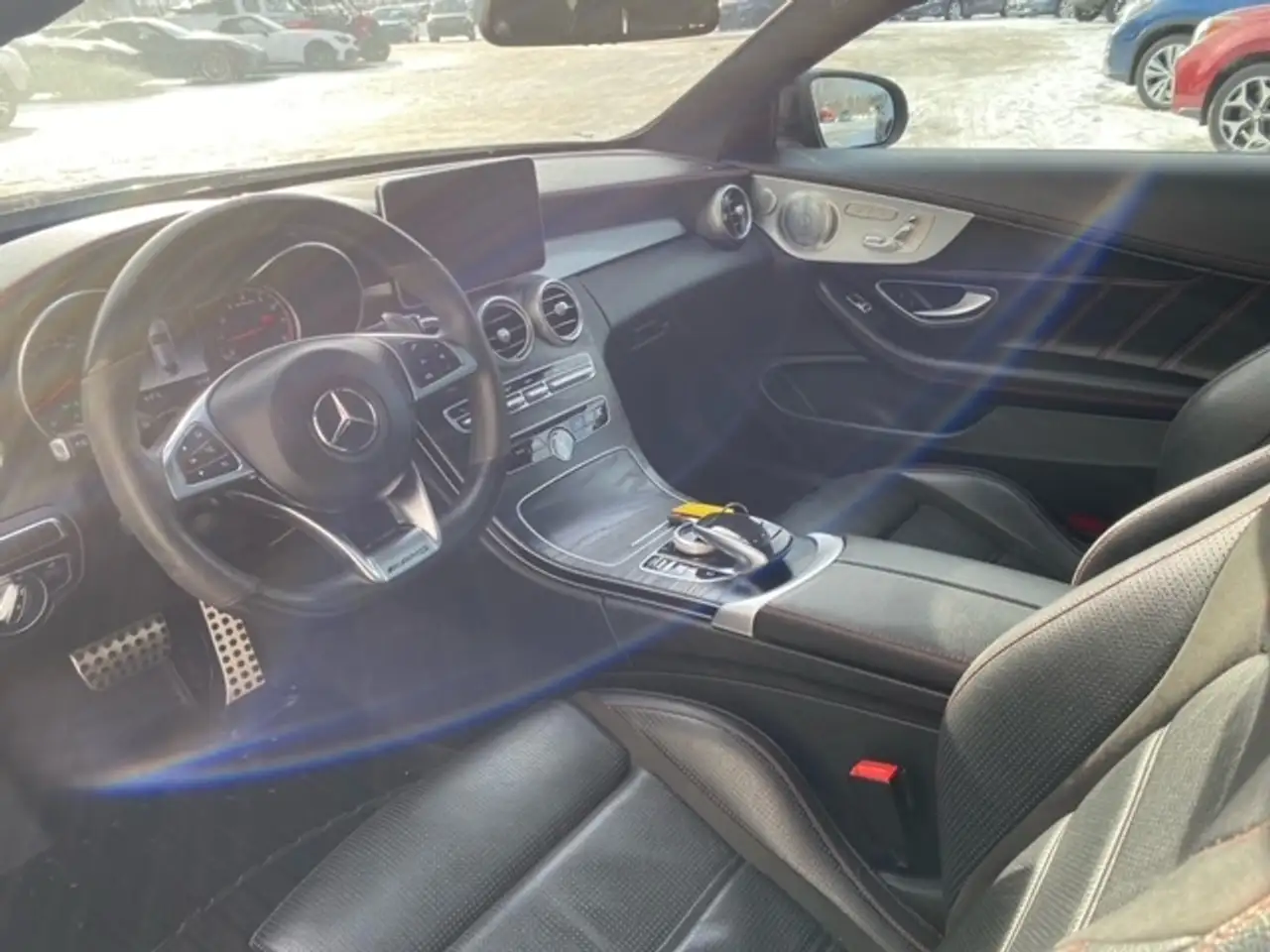 Mercedes-Benz C-Class снимка Mercedes-Benz C-Class