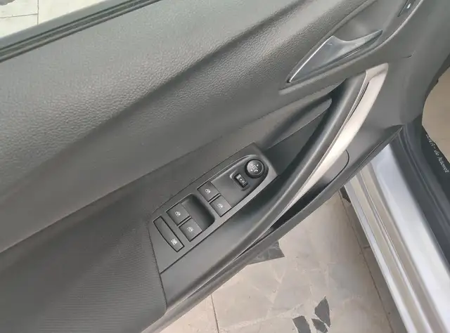 Opel Astra view 9