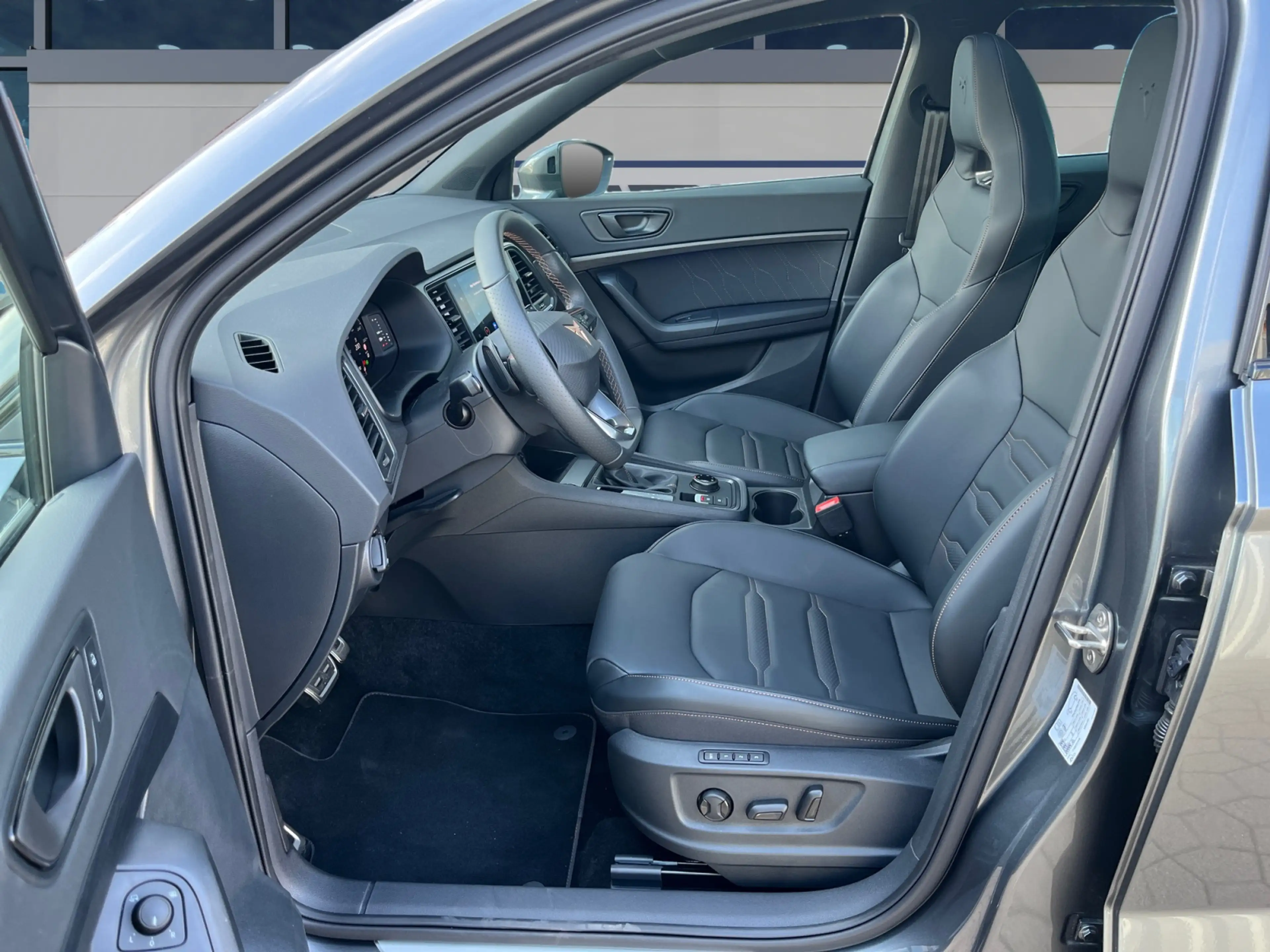 CUPRA Ateca 2.0 TSI 4Drive+AHK+LEDER+PANO+LED — photo 5