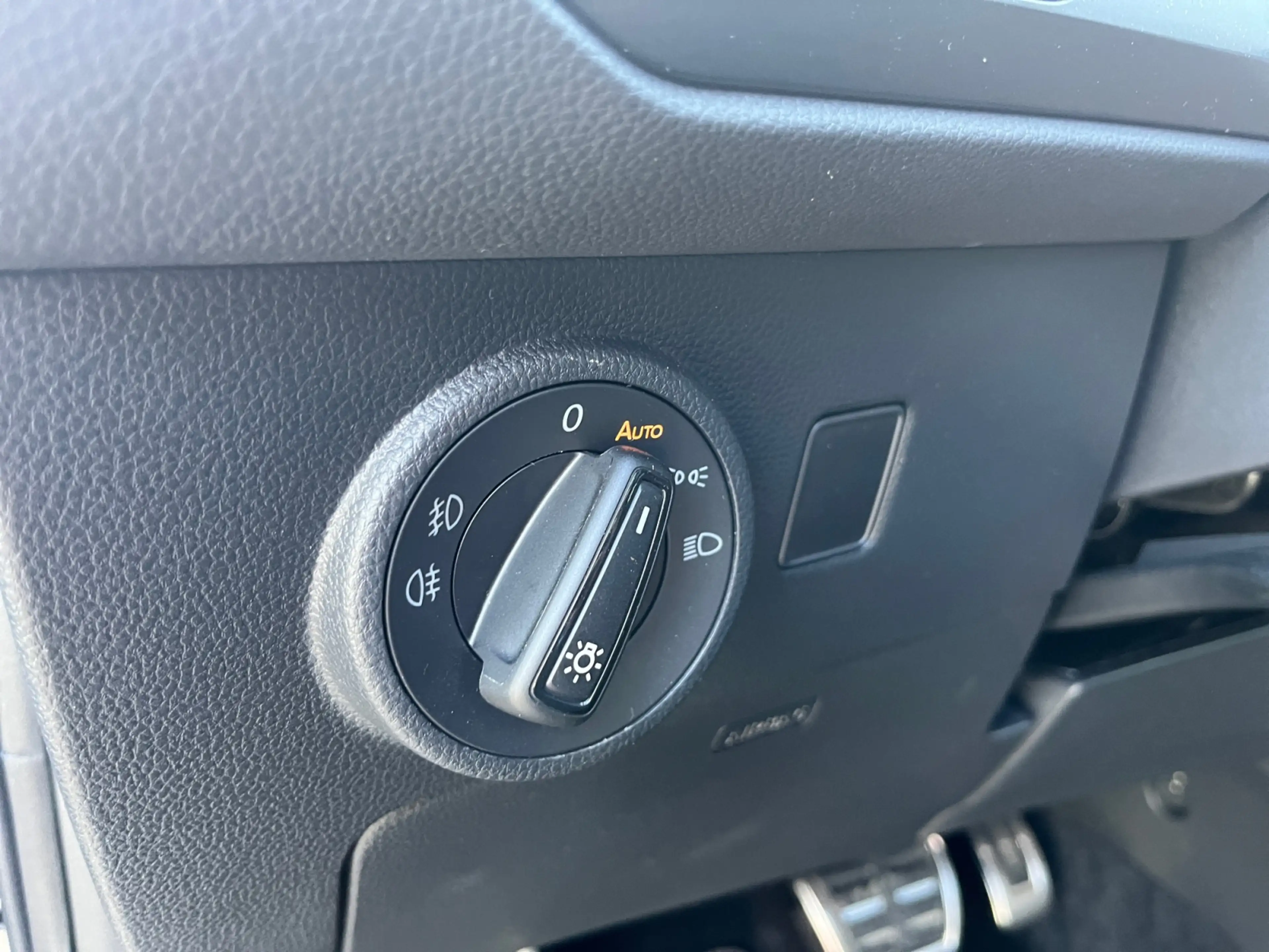 CUPRA Ateca 2.0 TSI 4Drive+AHK+LEDER+PANO+LED — photo 14